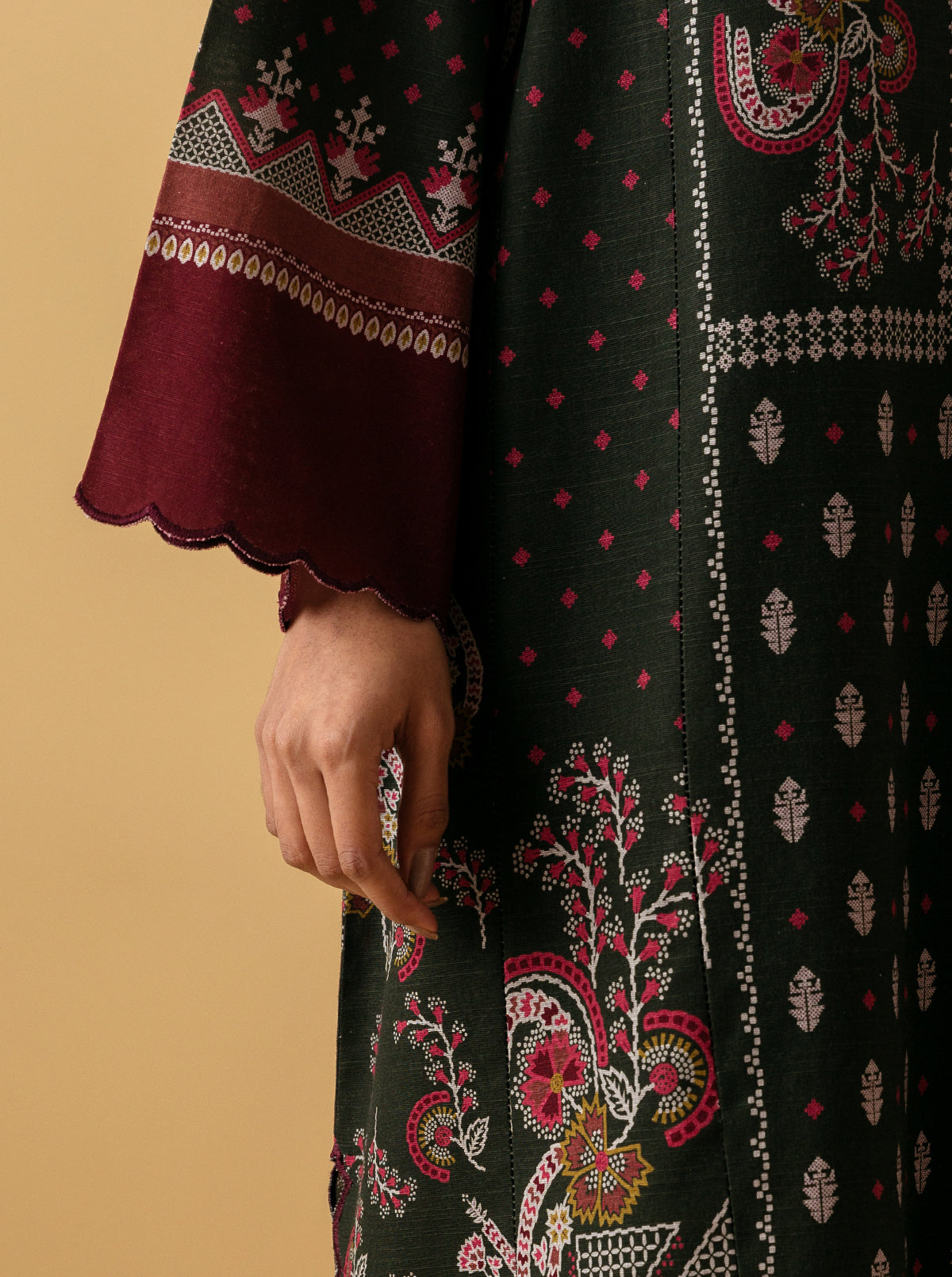 2 PIECE - PRINTED KHADDAR SUIT - UTOPIA MORBAGH WN_22
