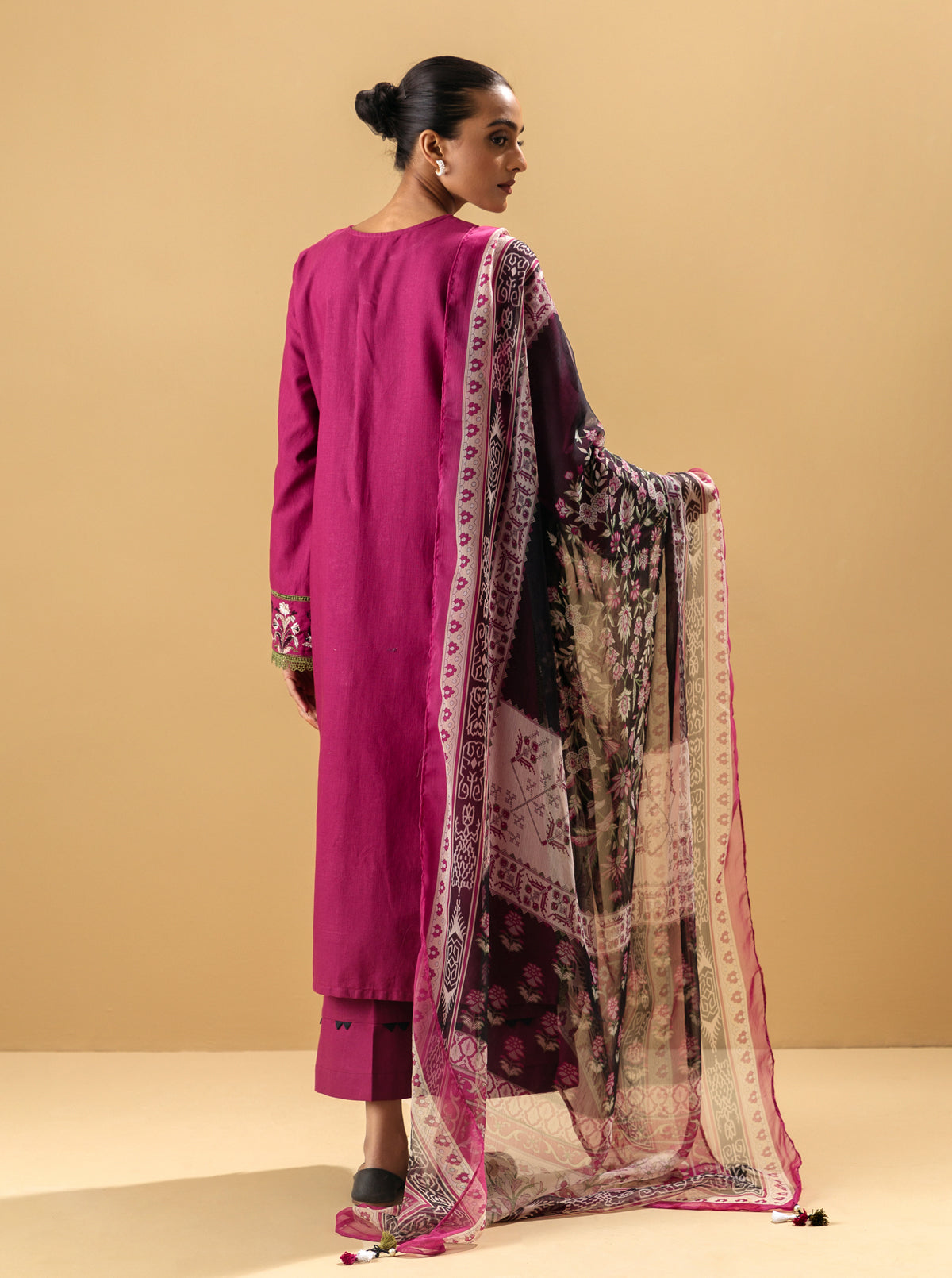 3 PIECE - EMBROIDERED KHADDAR SUIT - IRISH ORCHID MORBAGH WN_22