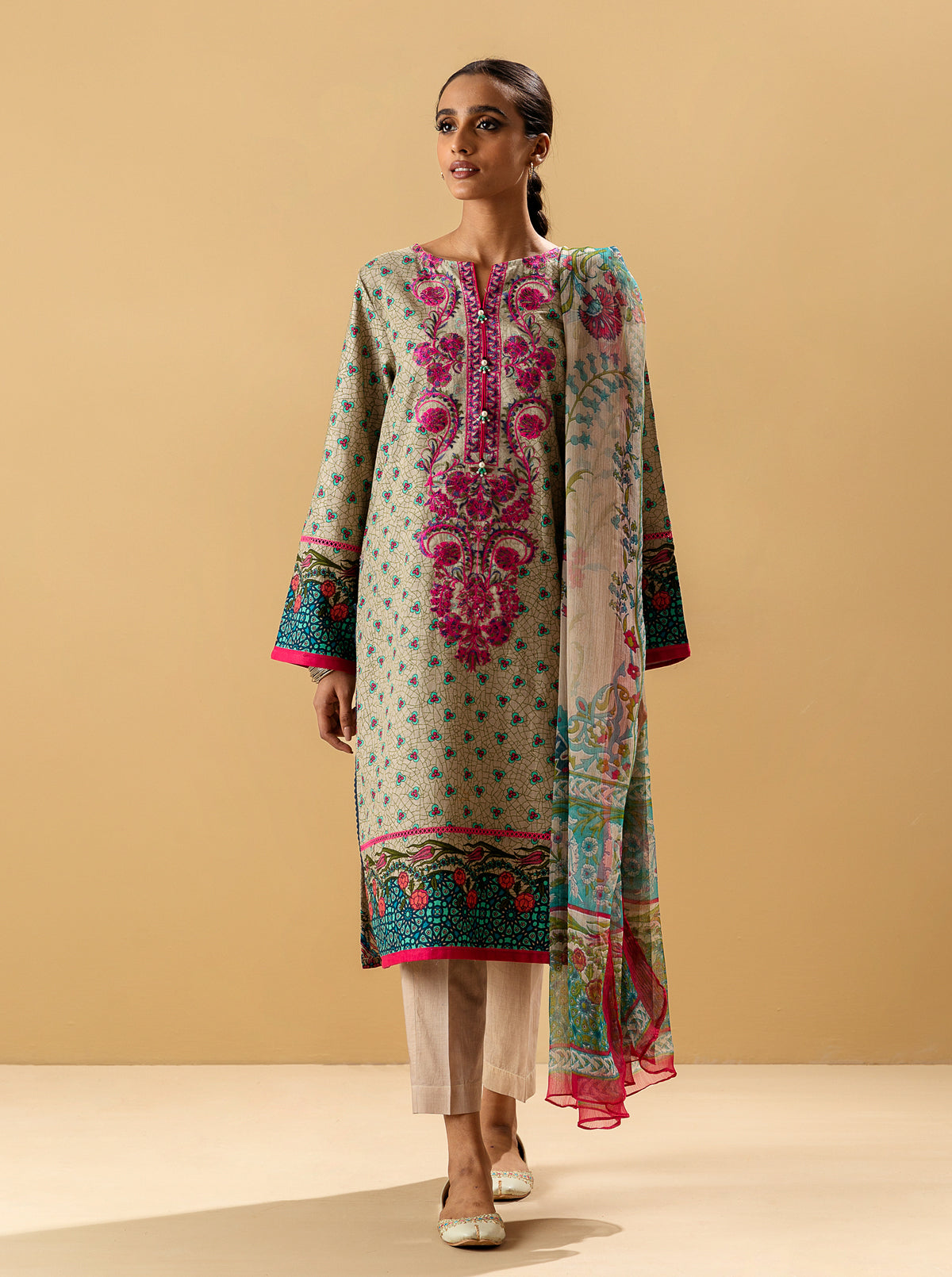 3 PIECE - EMBROIDERED KHADDAR SUIT - VERDANT MORBAGH WN_22