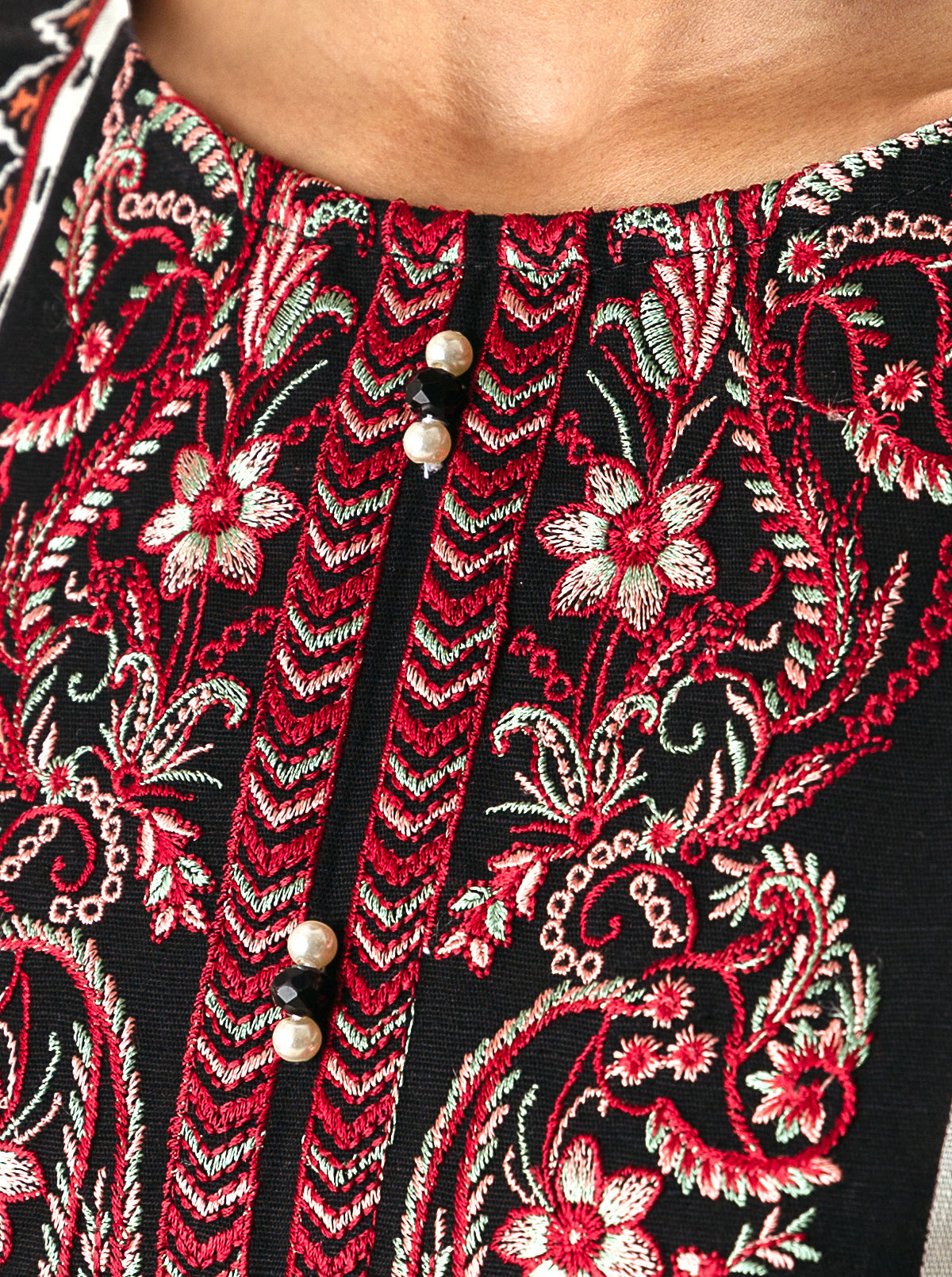 3 PIECE - EMBROIDERED KHADDAR SUIT - SMOKEY QUARTZ MORBAGH WN_22