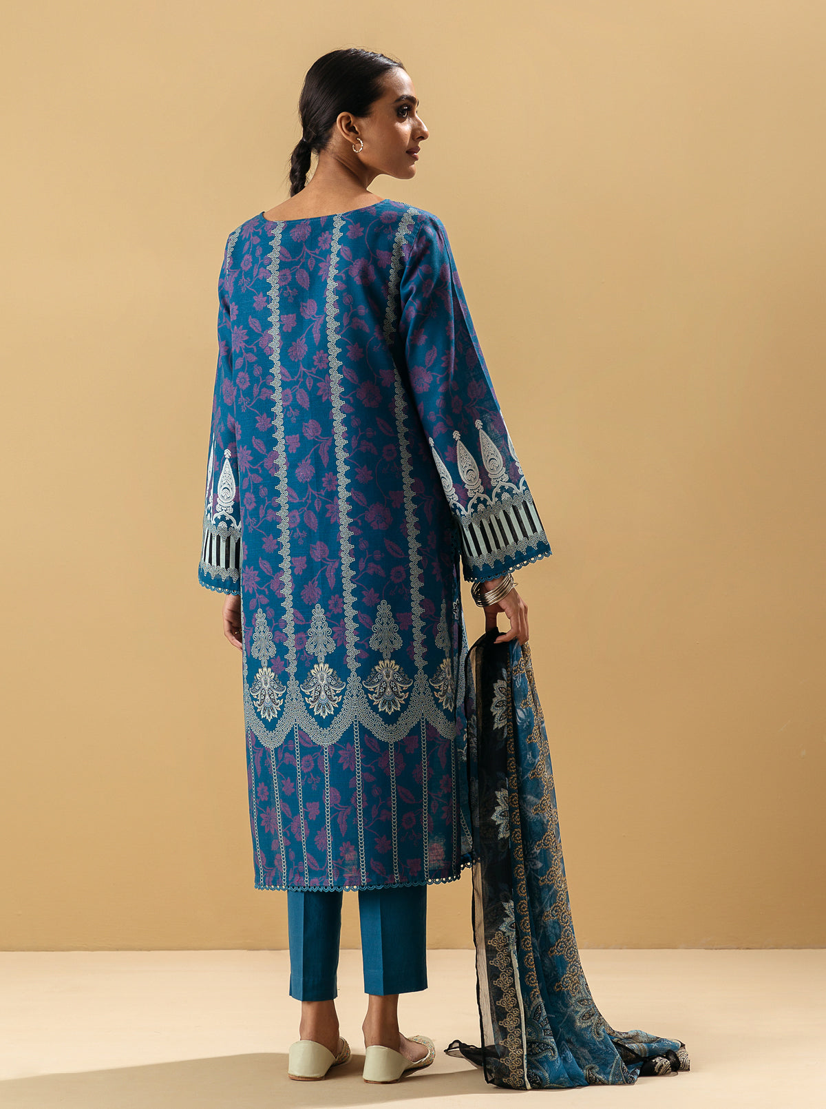 3 PIECE - PRINTED KHADDAR SUIT - BLUE PEACOCK MORBAGH WN_22