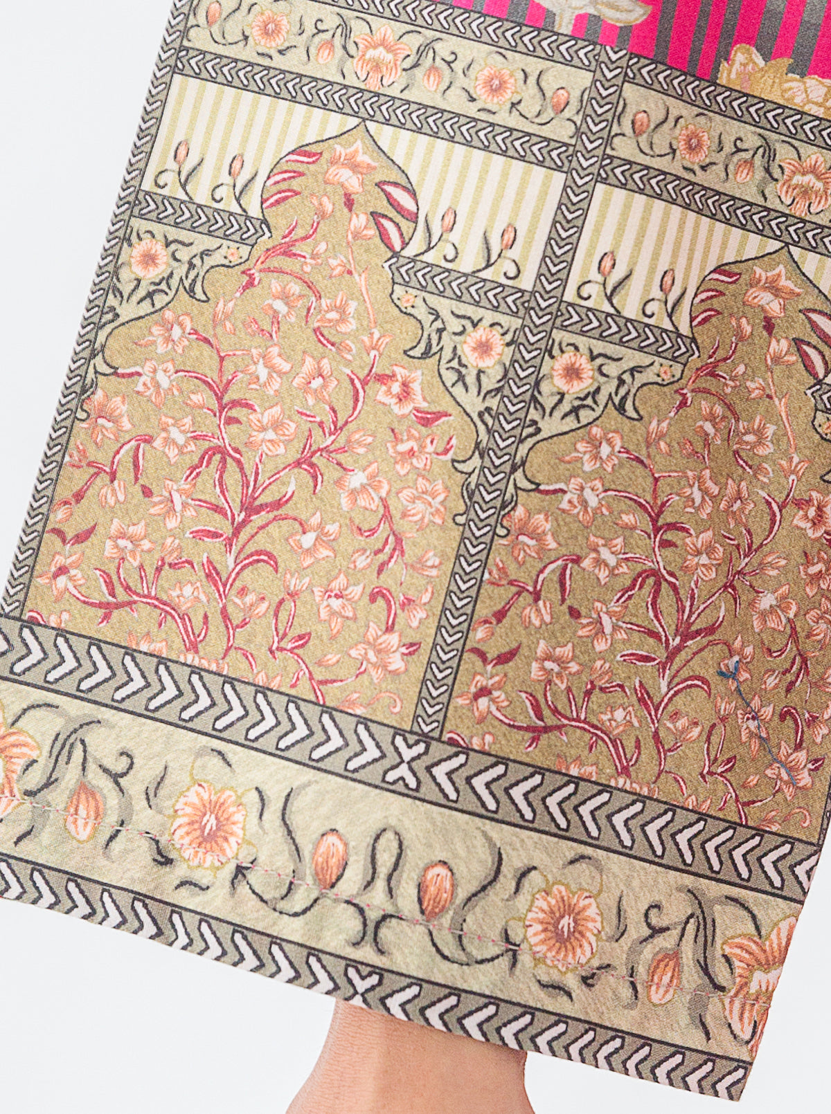 2 PIECE - EMBROIDERED CAMBRIC SUIT - VIVA MAGENTA MORBAGH WN_23