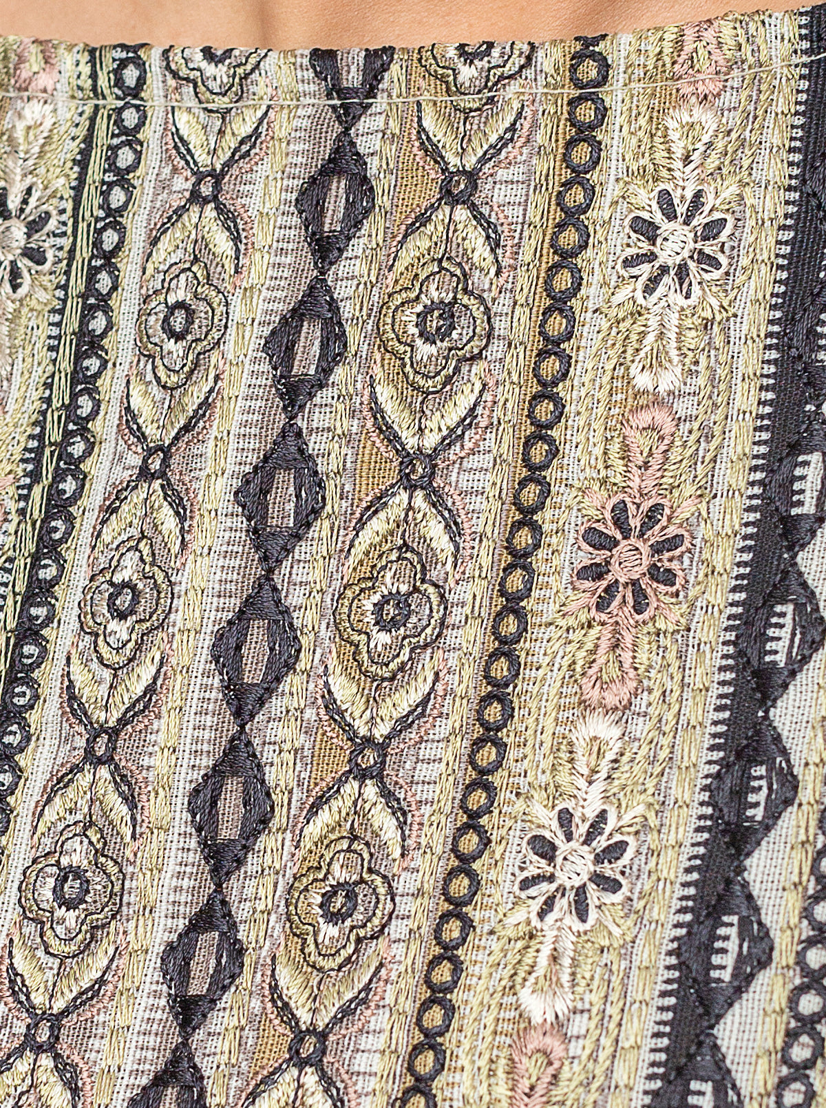 3 PIECE - EMBROIDERED KHADDAR SUIT - TRUE SYMMETRY MORBAGH WN_23