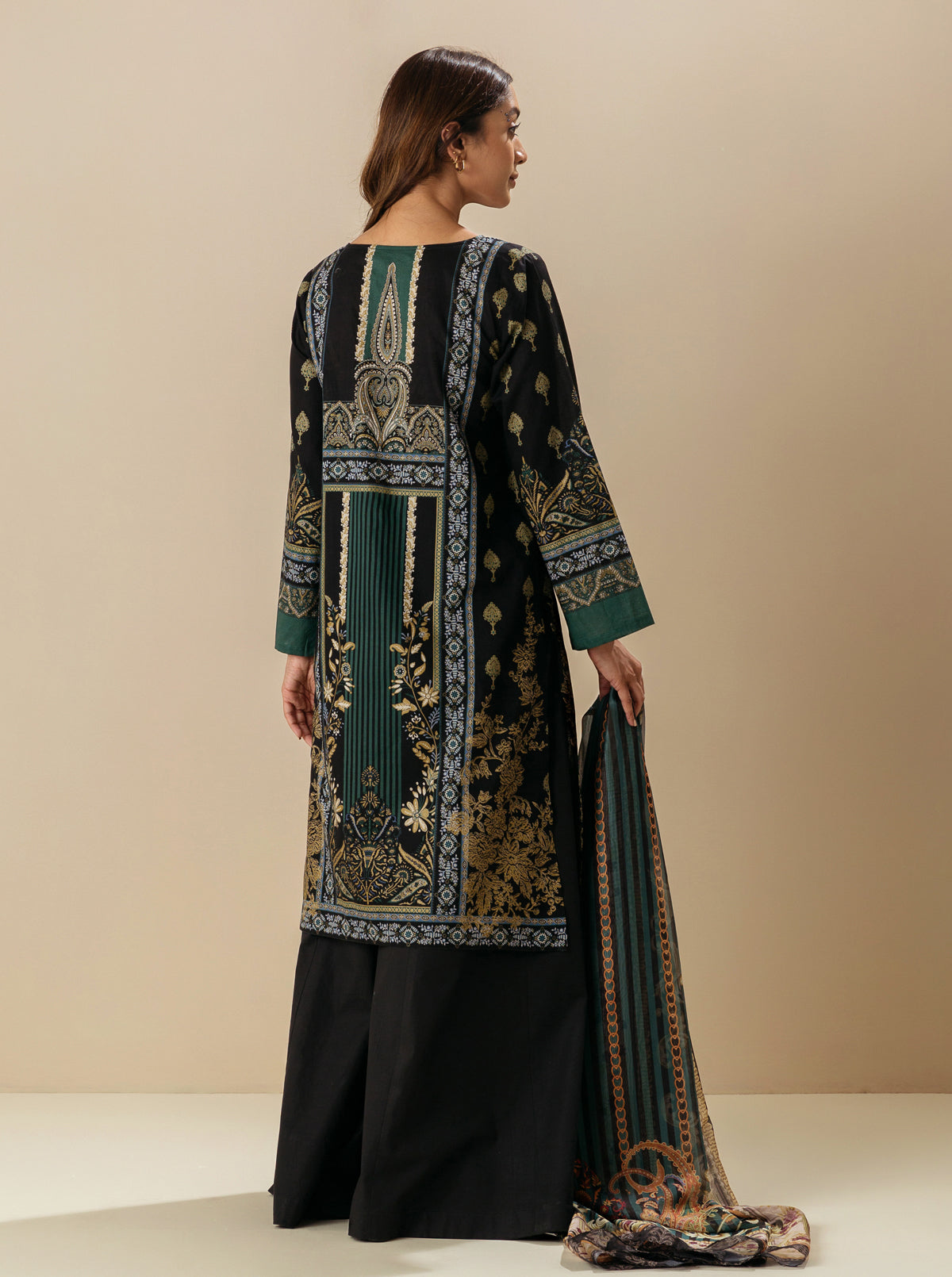 3 PIECE - EMBROIDERD LAWN SUIT - REGAL EBONY MORBAGH SU_23