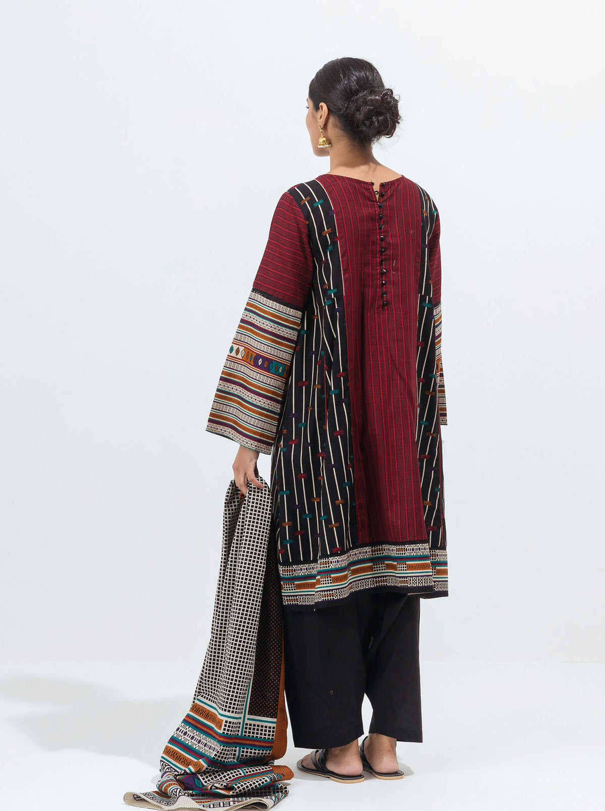 3 PIECE - PRINTED KHADDAR SUIT - ENCHANTED BLACK MORBAGH WN_21