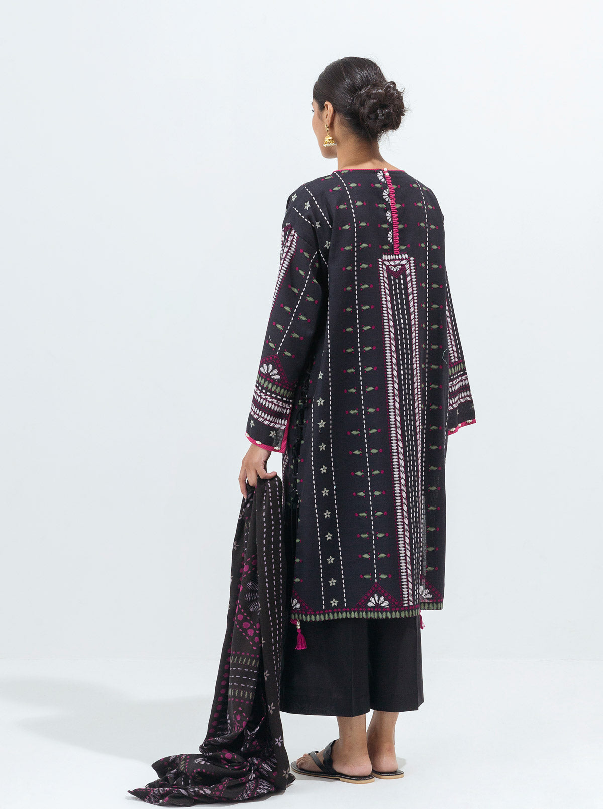3 PIECE - PRINTED WITH SHAWL KHADDAR SUIT - CLASSIC BLACK MORBAGH WN_21