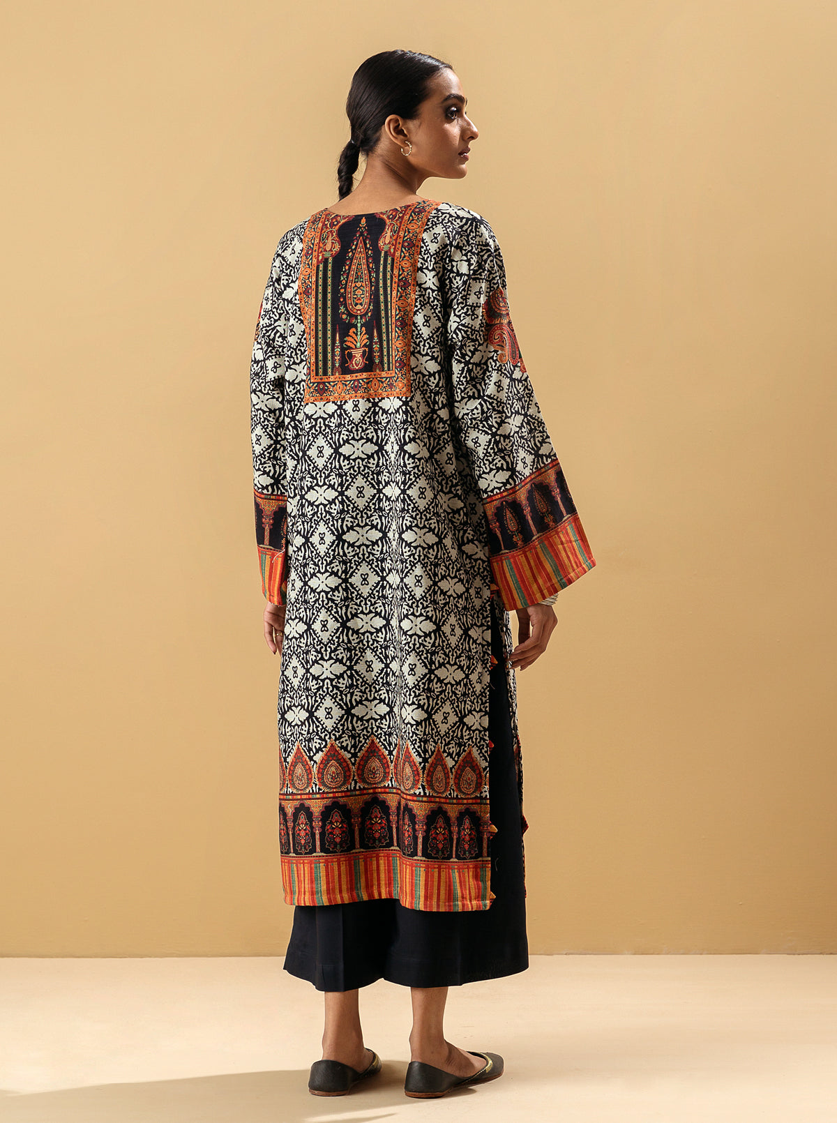 1 PIECE - PRINTED KHADDAR SHIRT - VIVID LEGAEY MORBAGH WN_22