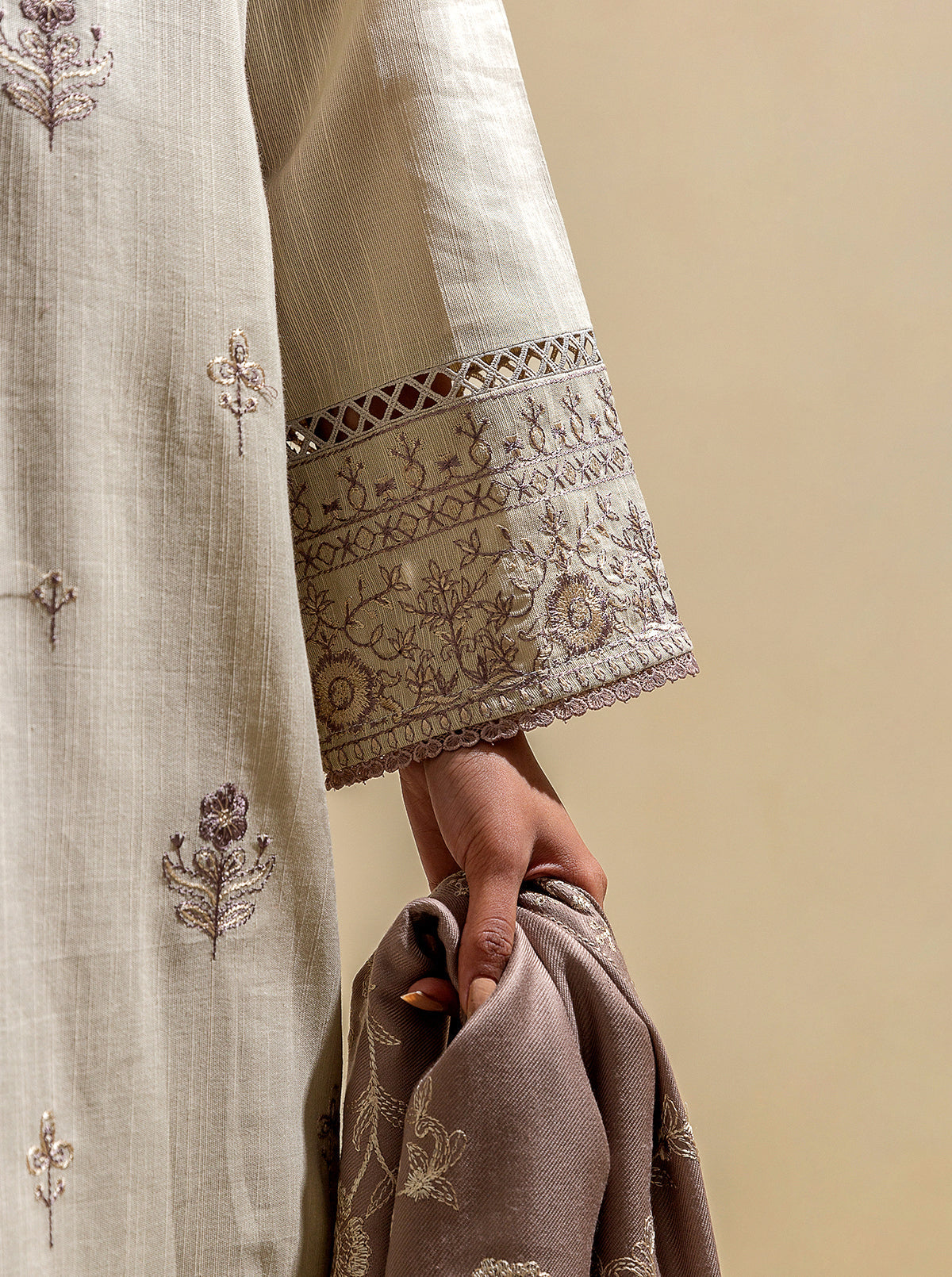 3 PIECE - EMBROIDERED KHADDAR SUIT WITH EMBROIDERED SHAWL - WINTER SKY MORBAGH WN_23