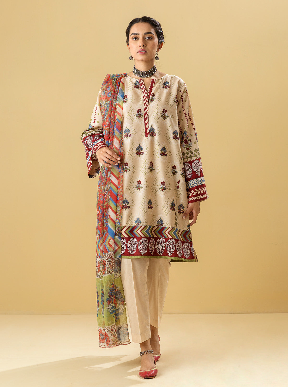 3 PIECE - PRINTED LAWN SUIT - IVORY MIST MORBAGH SU_22