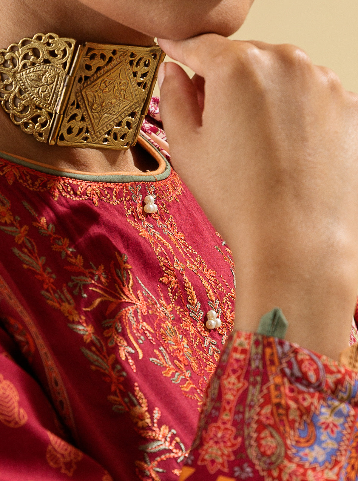 3 PIECE - EMBROIDERED LAWN SUIT - ORIENTAL RED MORBAGH SU_22