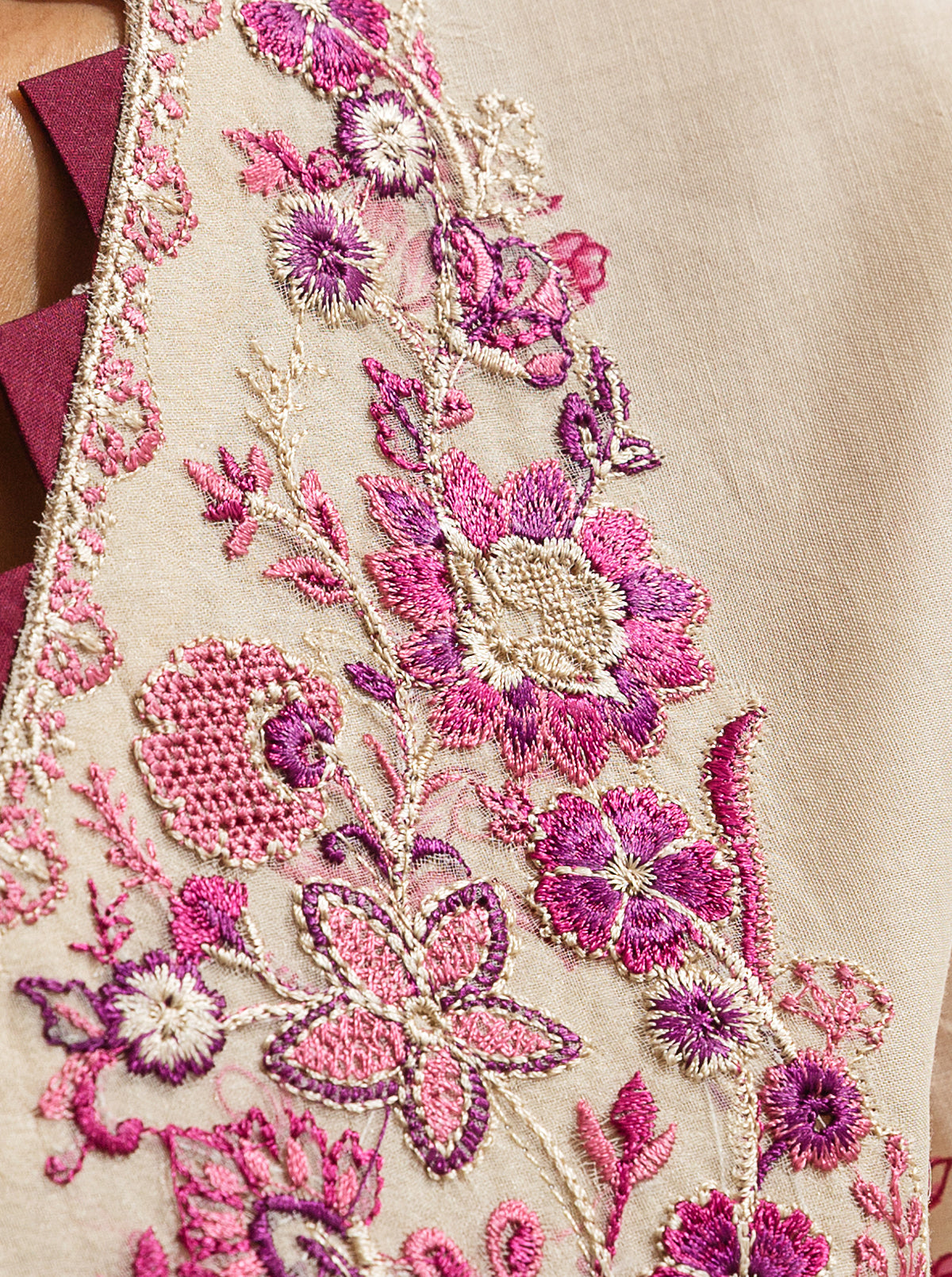 2 PIECE - EMBROIDERED LAWN SUIT - IVORY FANCY MORBAGH SU_23
