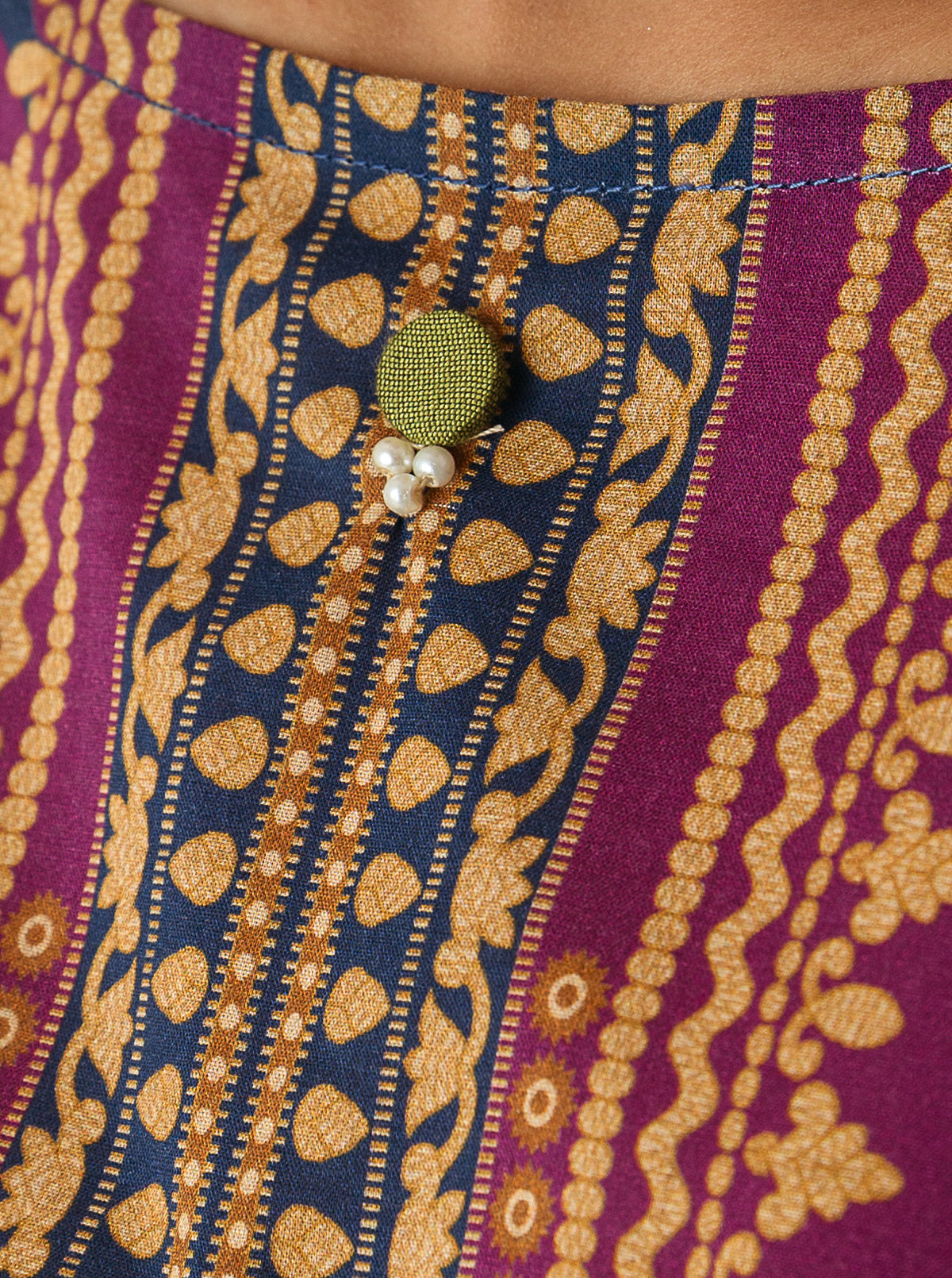 3 PIECE - PRINTED LAWN SUIT - CHROMA BEAUTY MORBAGH SU_23