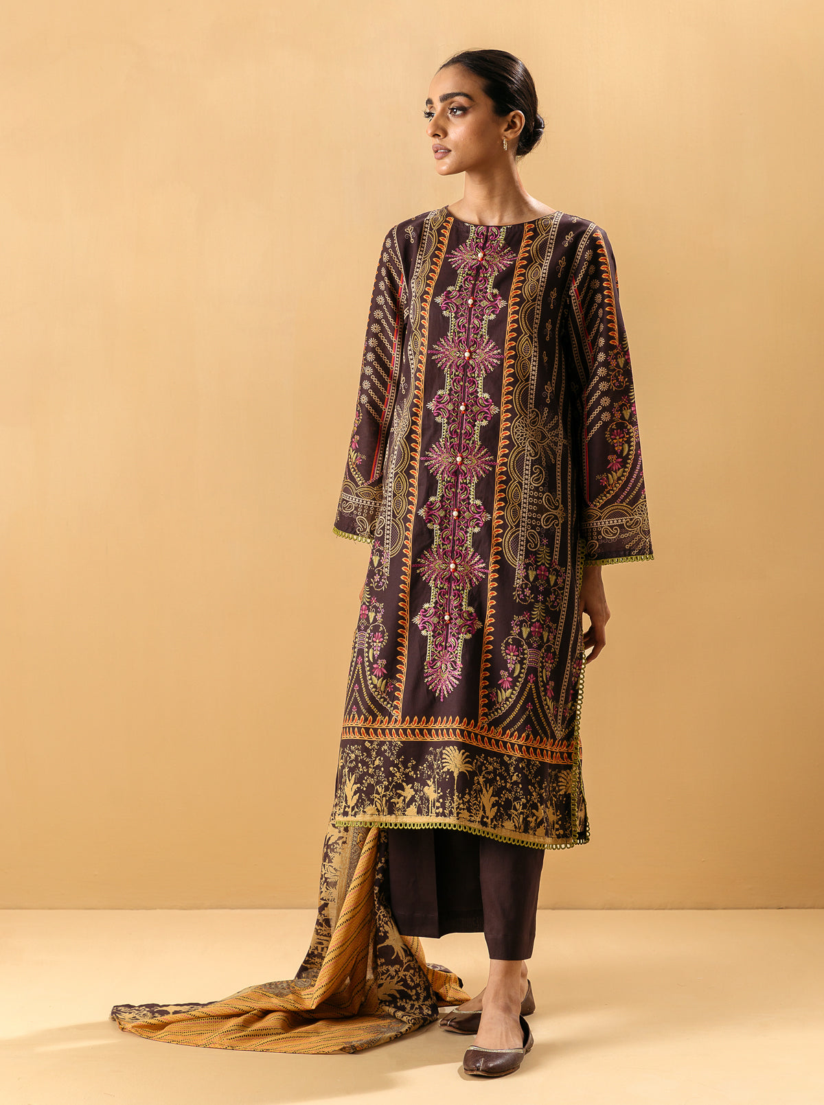 3 PIECE - EMBROIDERED LAWN SUIT - CLASSIC ETHNIC MORBAGH SU_22