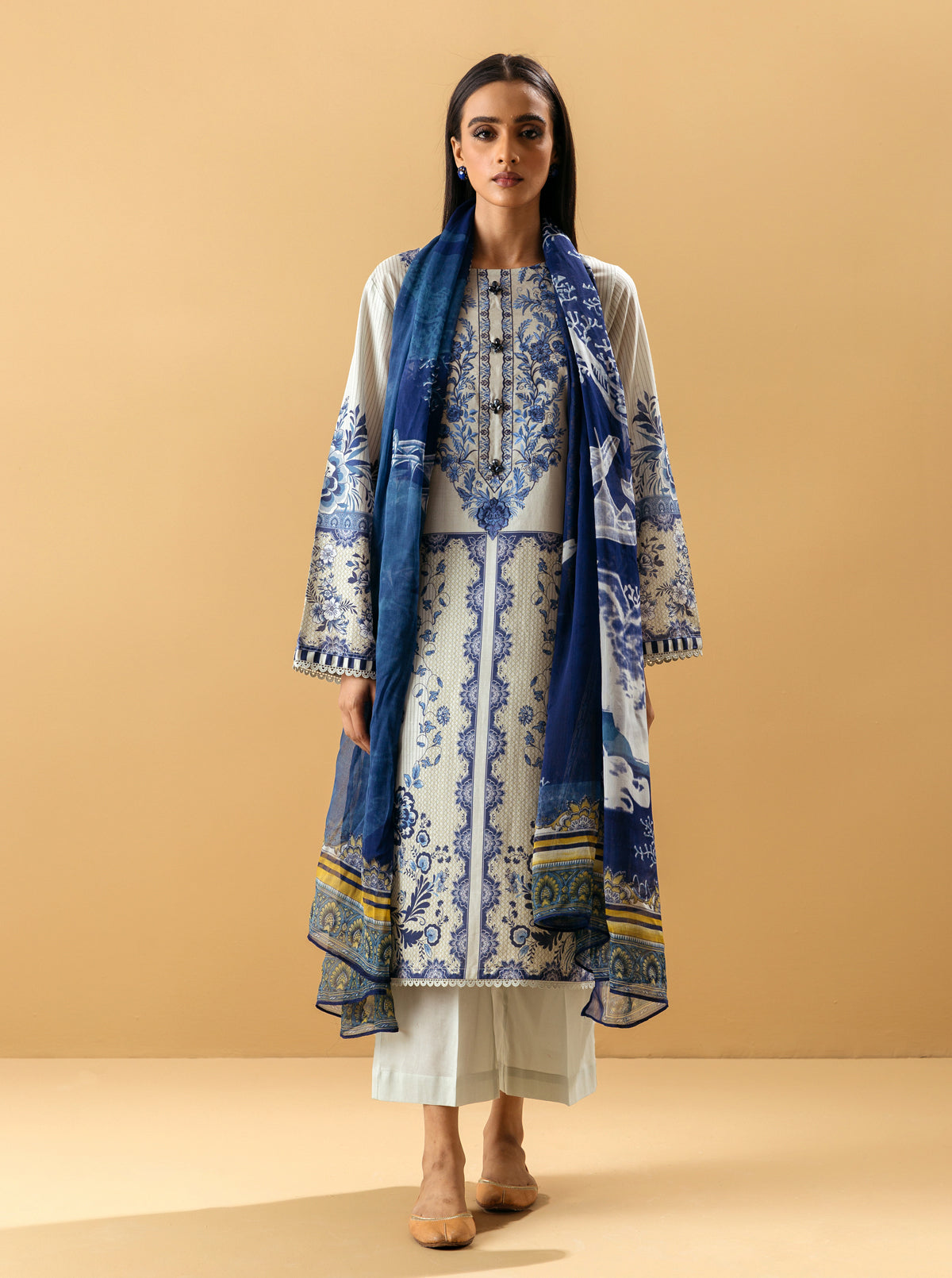 3 PIECE - EMBROIDERED LAWN SUIT - PORCELAIN GARDEN MORBAGH SU_22