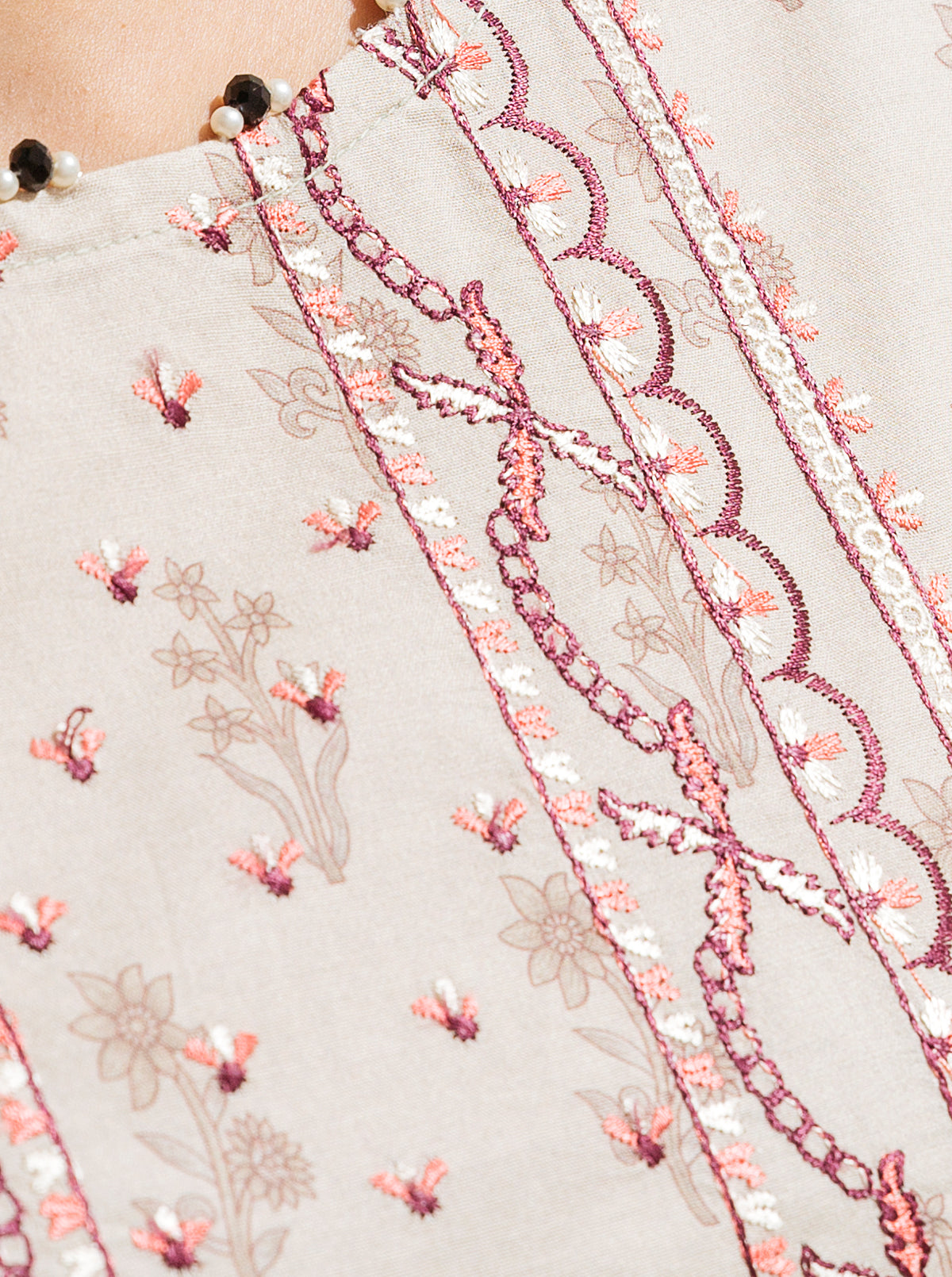 3 PIECE - EMBROIDERED LAWN SUIT - WHITE WHISPER MORBAGH SU_23