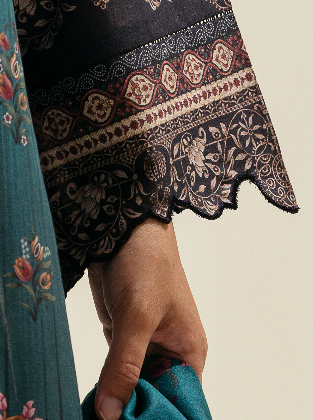 3 PIECE PRINTED LAWN SUIT-EMERALD ABUNDANCE BT-MORBAGH SU_24