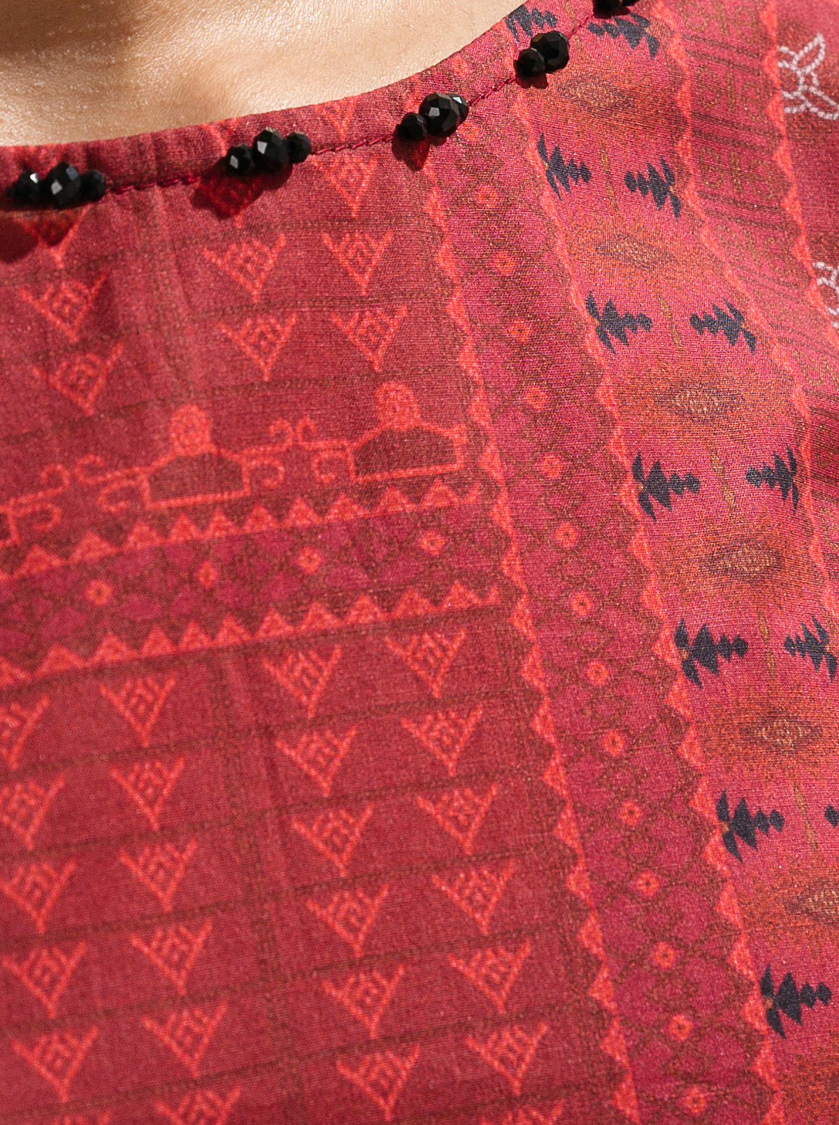 3 PIECE - PRINTED LAWN SUIT - RED DAWN MORBAGH SU_23