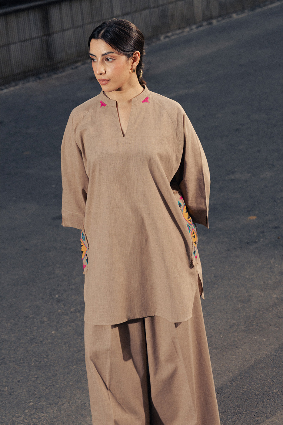 2 PIECE EMBROIDERED TWO WAY SLUB SUIT (PRET)