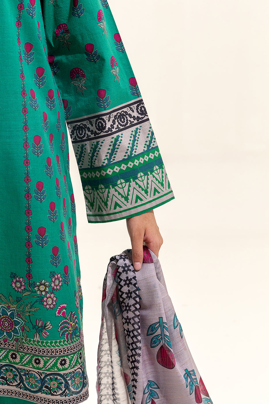 3 PIECE PRINTED LAWN SUIT-BASIL GREEN (UNSTITCHED)