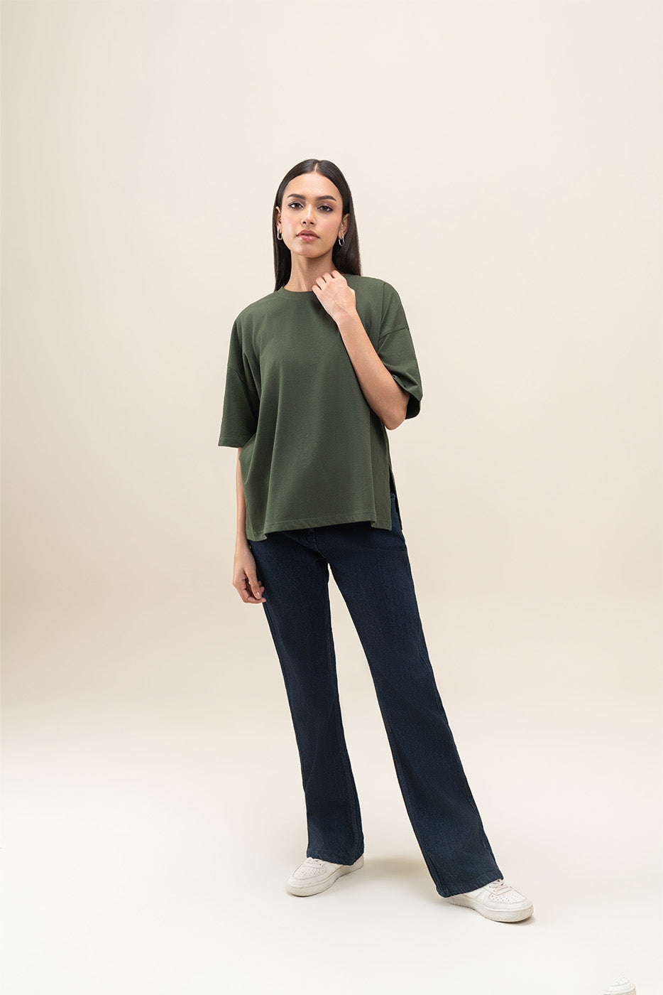 LOOSE SIDE SLIT T-SHIRT