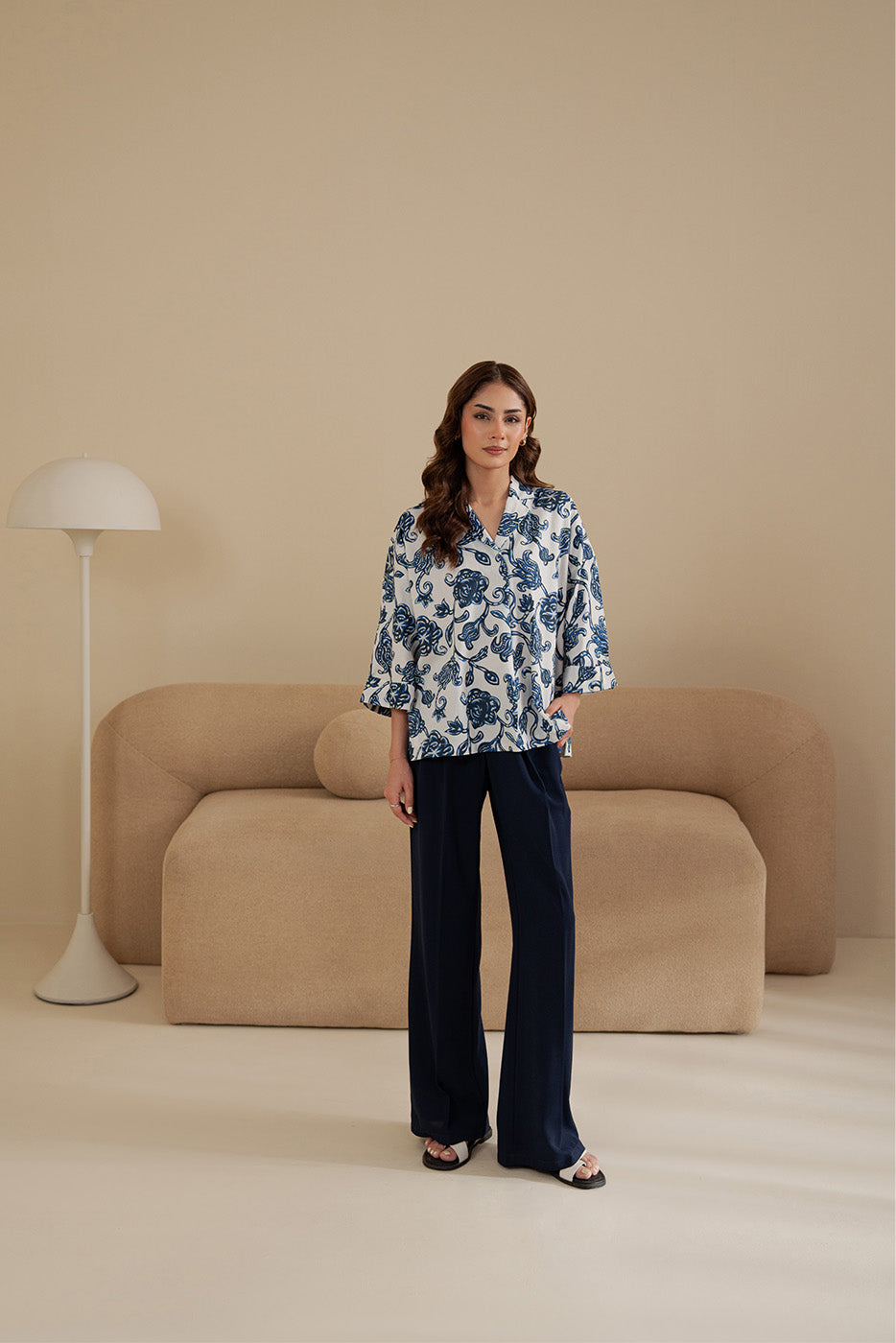 FLORAL NOTCH COLLAR BLOUSE