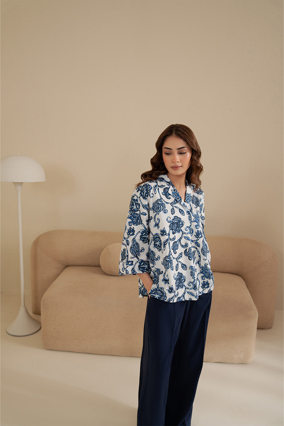 FLORAL NOTCH COLLAR BLOUSE