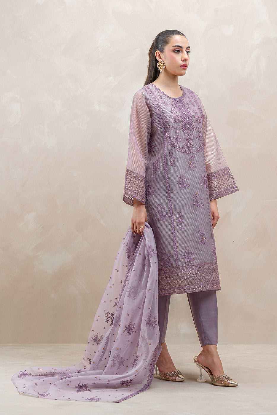 3 PIECE EMBROIDERED ORGANZA BADLA SUIT (LUXURY-PRET)