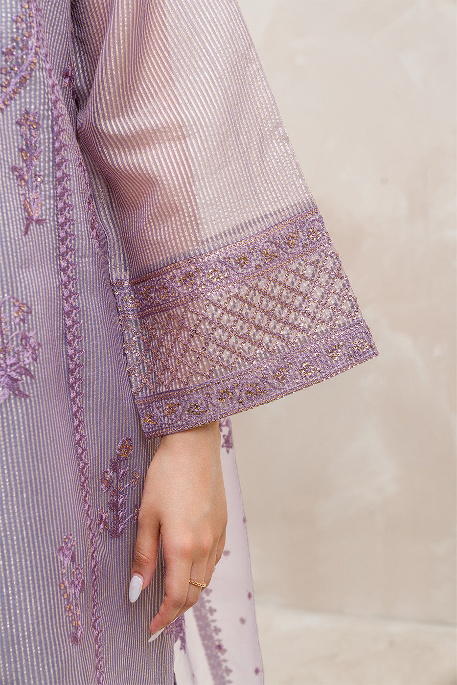 3 PIECE EMBROIDERED ORGANZA BADLA SUIT (LUXURY-PRET)