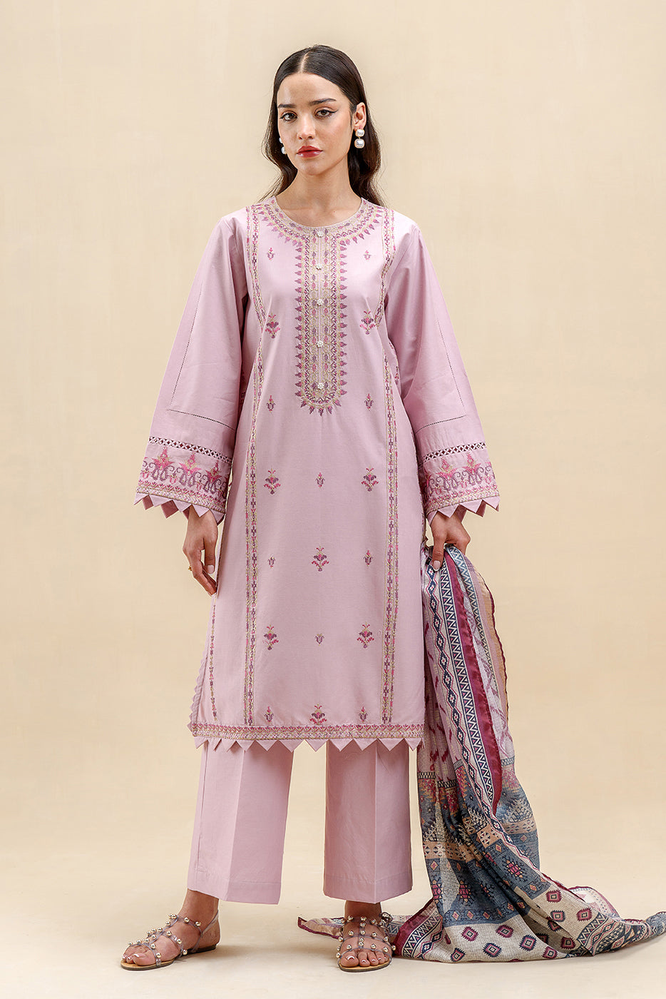 3 PIECE EMBROIDERED LAWN SUIT-RADIANT LILAC (UNSTITCHED)