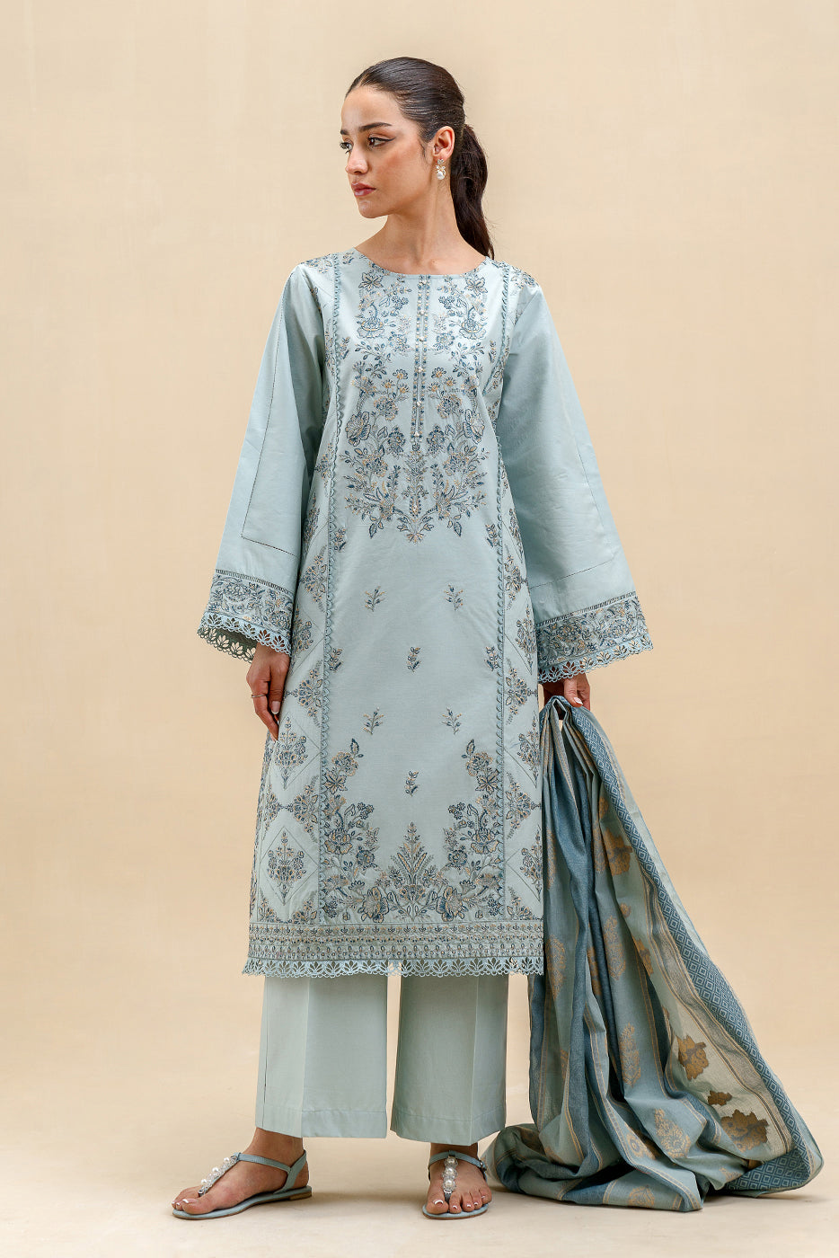3 PIECE EMBROIDERED LAWN SUIT-AURORA FROST (UNSTITCHED)
