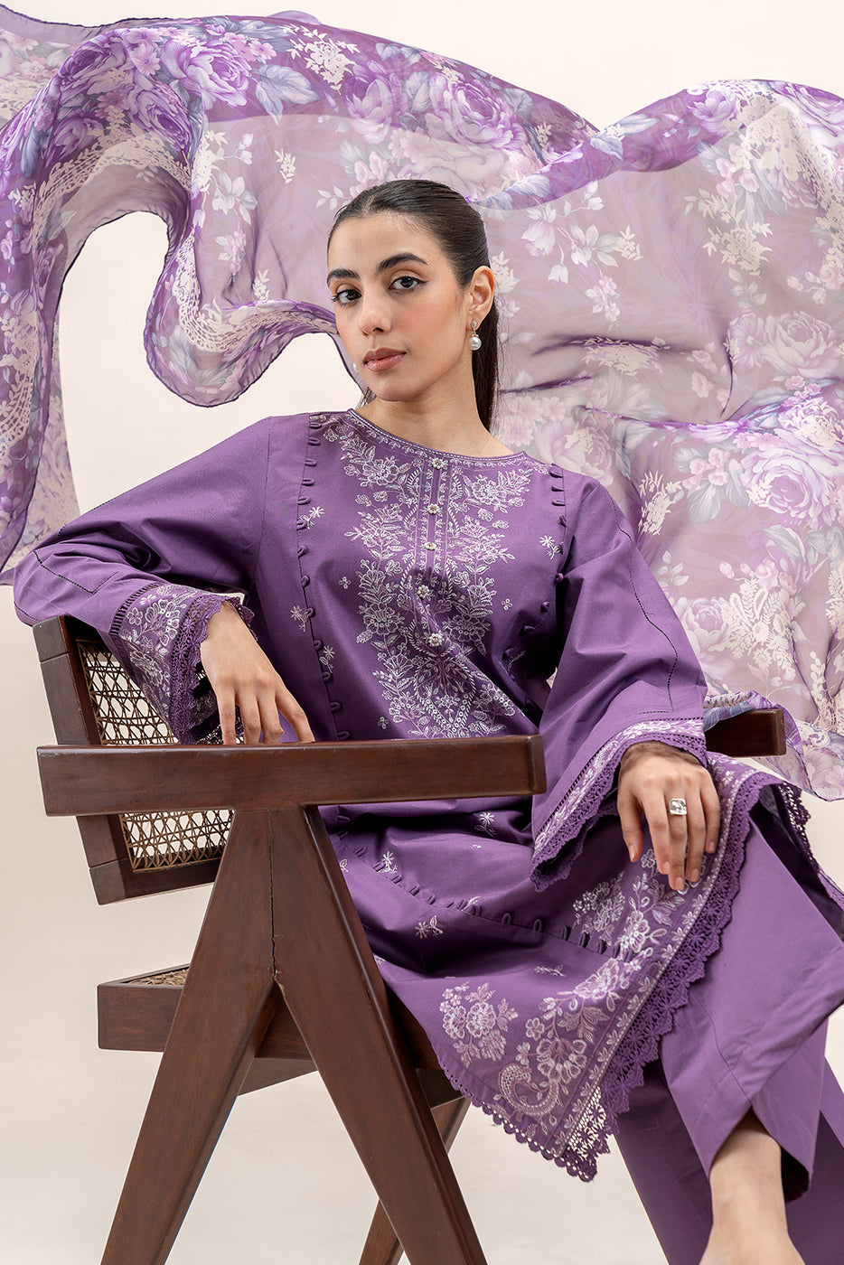 3 PIECE EMBROIDERED LAWN SUIT-FLORAL MAUVE (UNSTITCHED)
