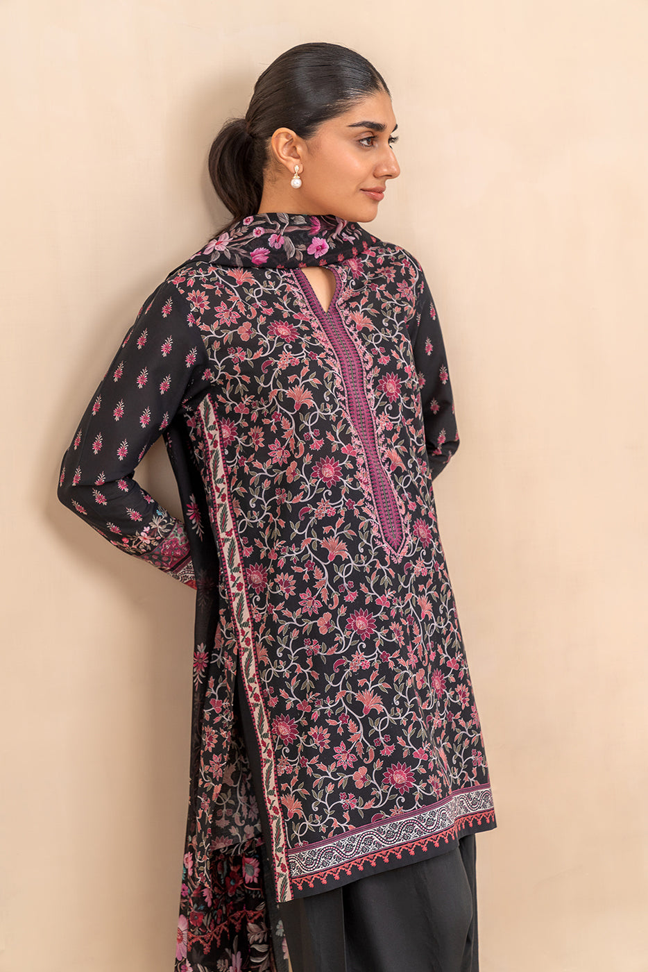 3 PIECE PRINTED LAWN SUIT-ETHNIC BLOOM (UNSTITCHED)