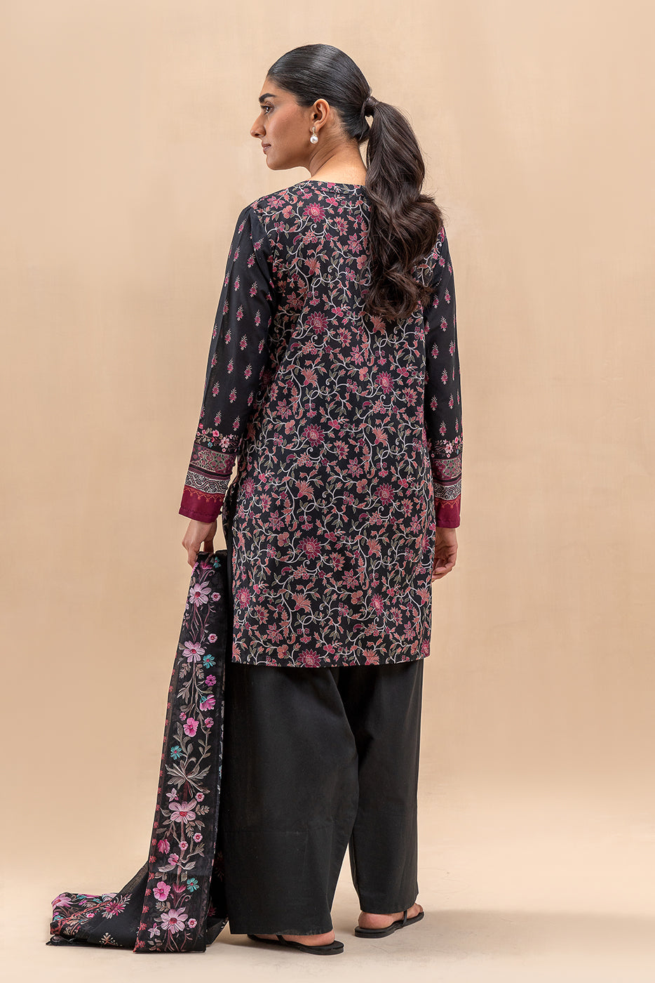 3 PIECE PRINTED LAWN SUIT-ETHNIC BLOOM (UNSTITCHED)