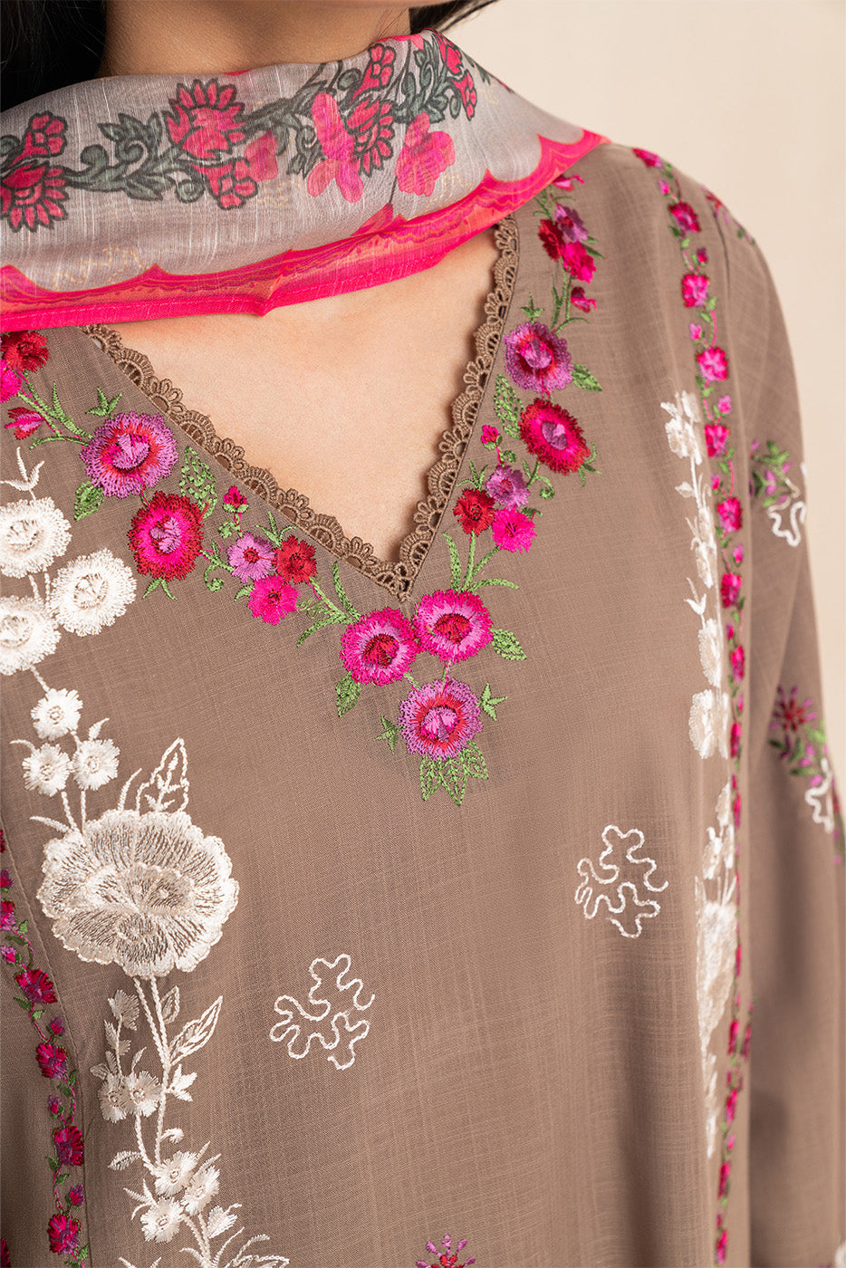 3 PIECE EMBROIDERED TWO WAY SLUB SUIT (PRET)