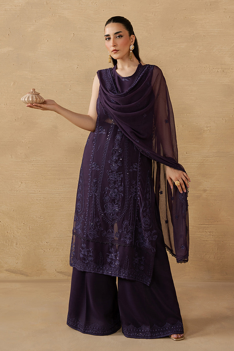 4 PIECE EMBROIDERED CHIFFON SUIT-FEMME NOIR (LUXURY UNSTITCHED)