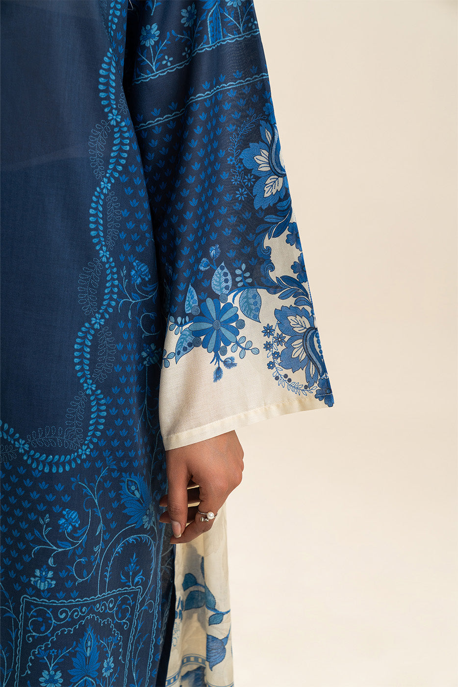 3 PIECE PRINTED LAWN SUIT-AZURE TRIBE (UNSTITCHED)