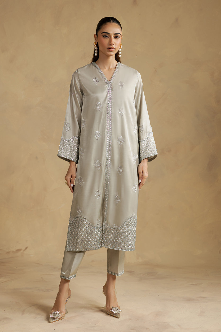 2 PIECE EMBROIDERED SILK SUIT (LUXURY-PRET)