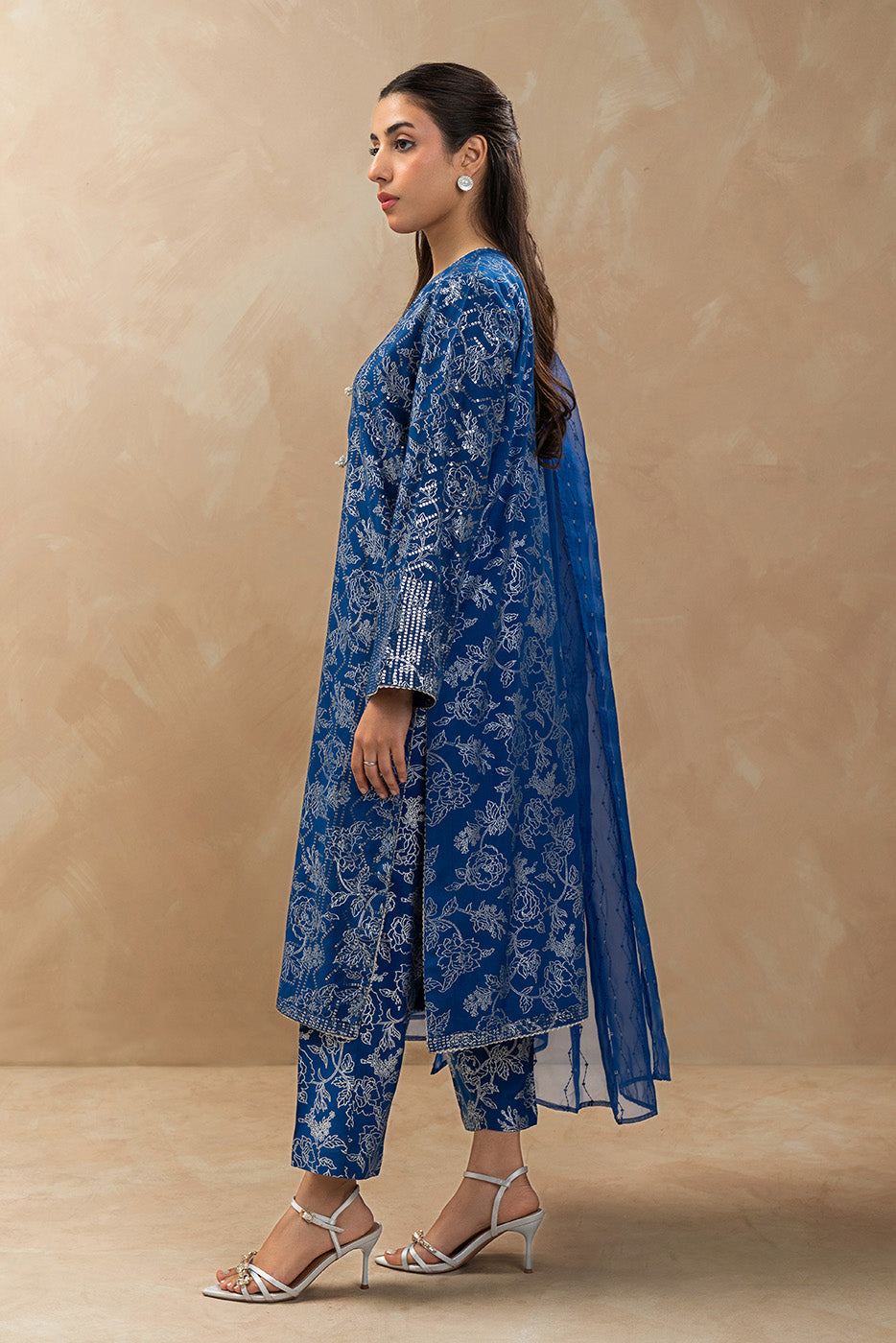 3 PIECE EMBROIDERED RAW SILK SUIT (LUXURY-PRET)