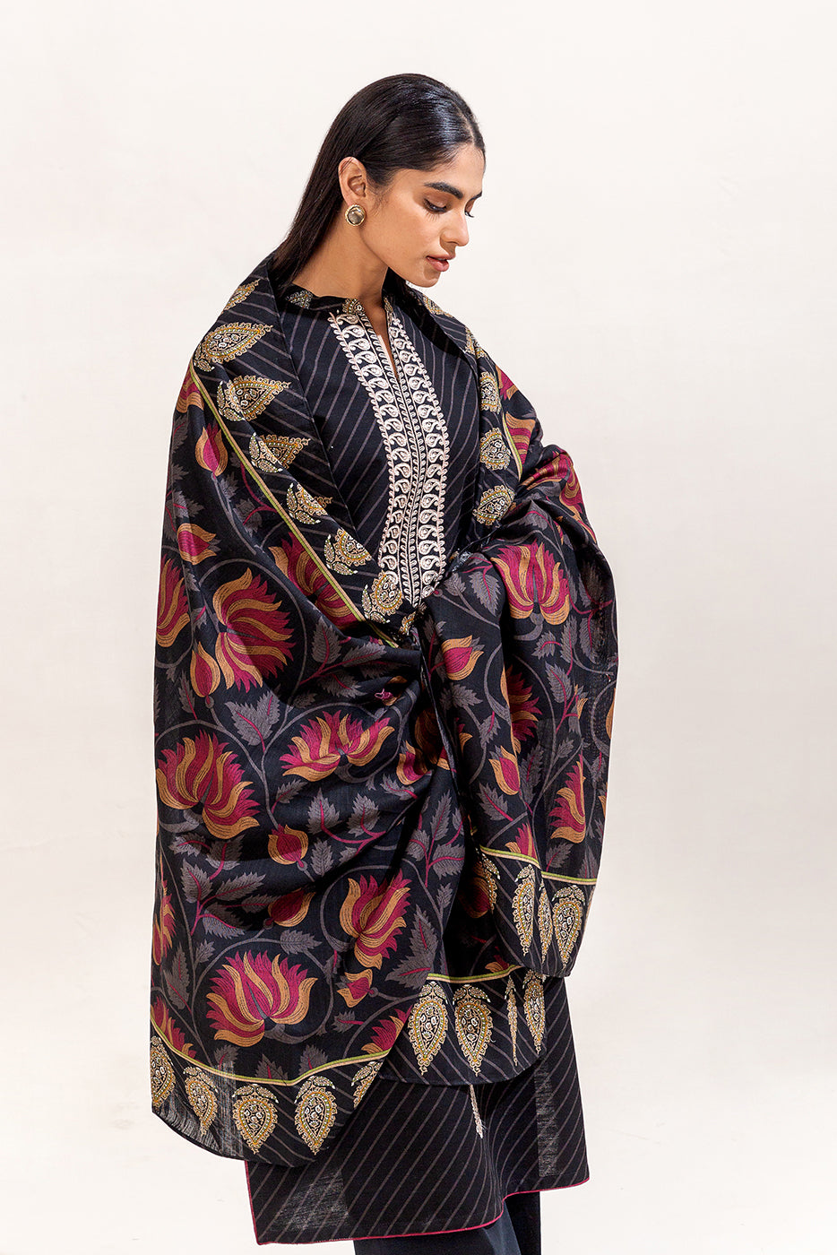 Rs 3300 Khaddar printed 3pc Herringbone  shawl