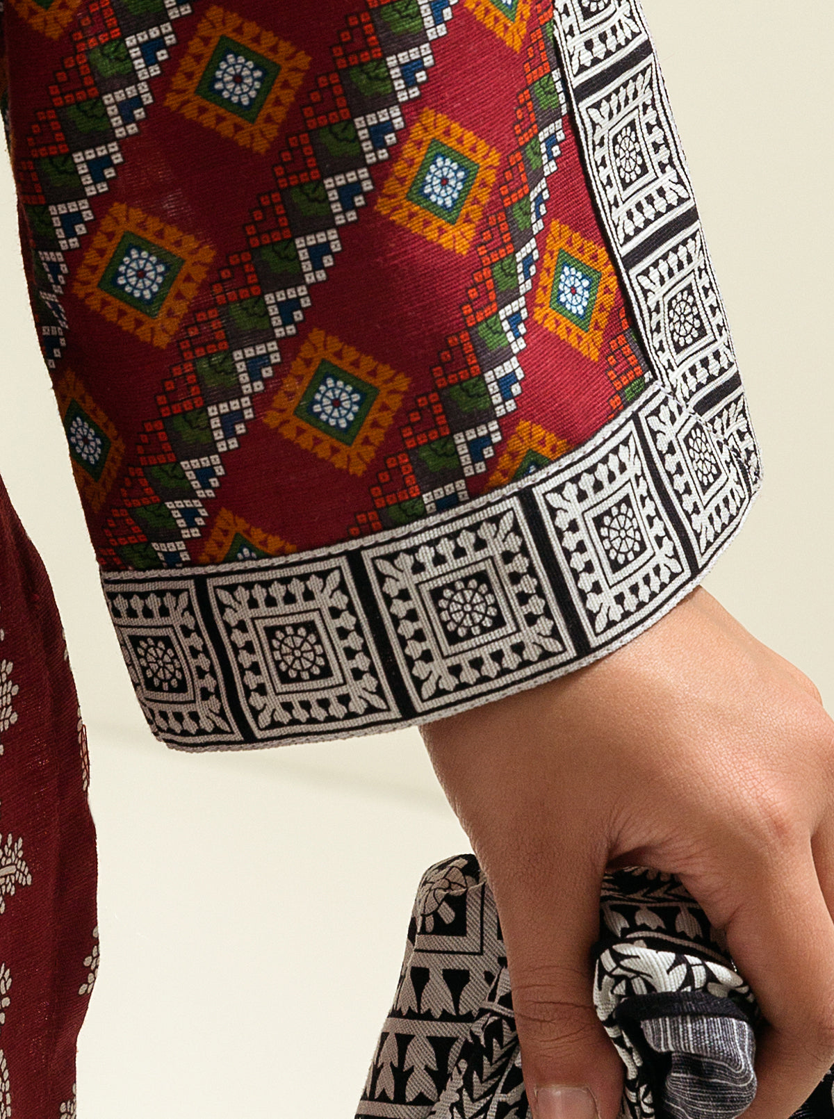 3 PIECE - PRINTED KHADDAR SUIT - RED BAG MORBAGH WN_22