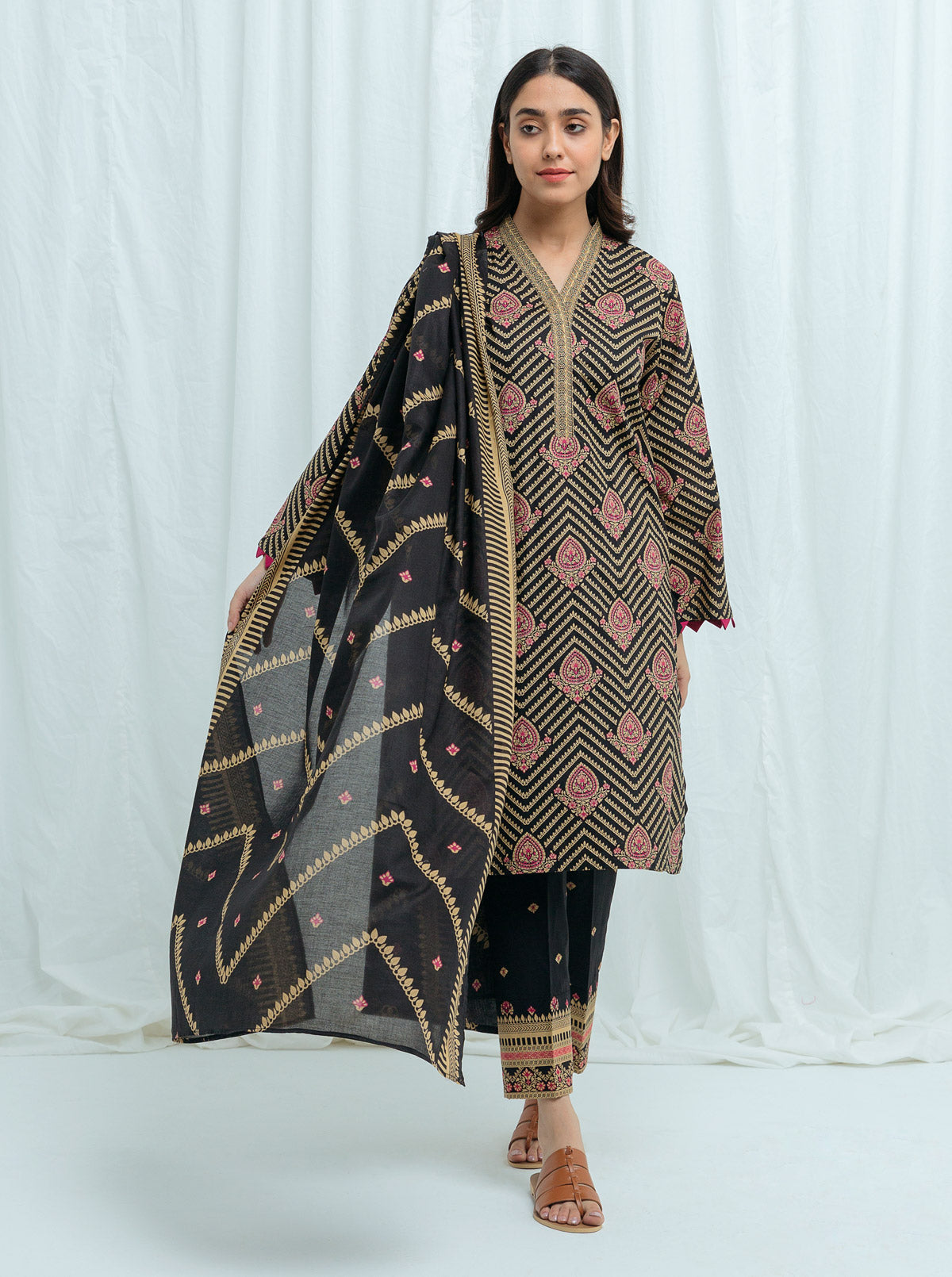 NOMADIC TRADITION-PRINTED-3P