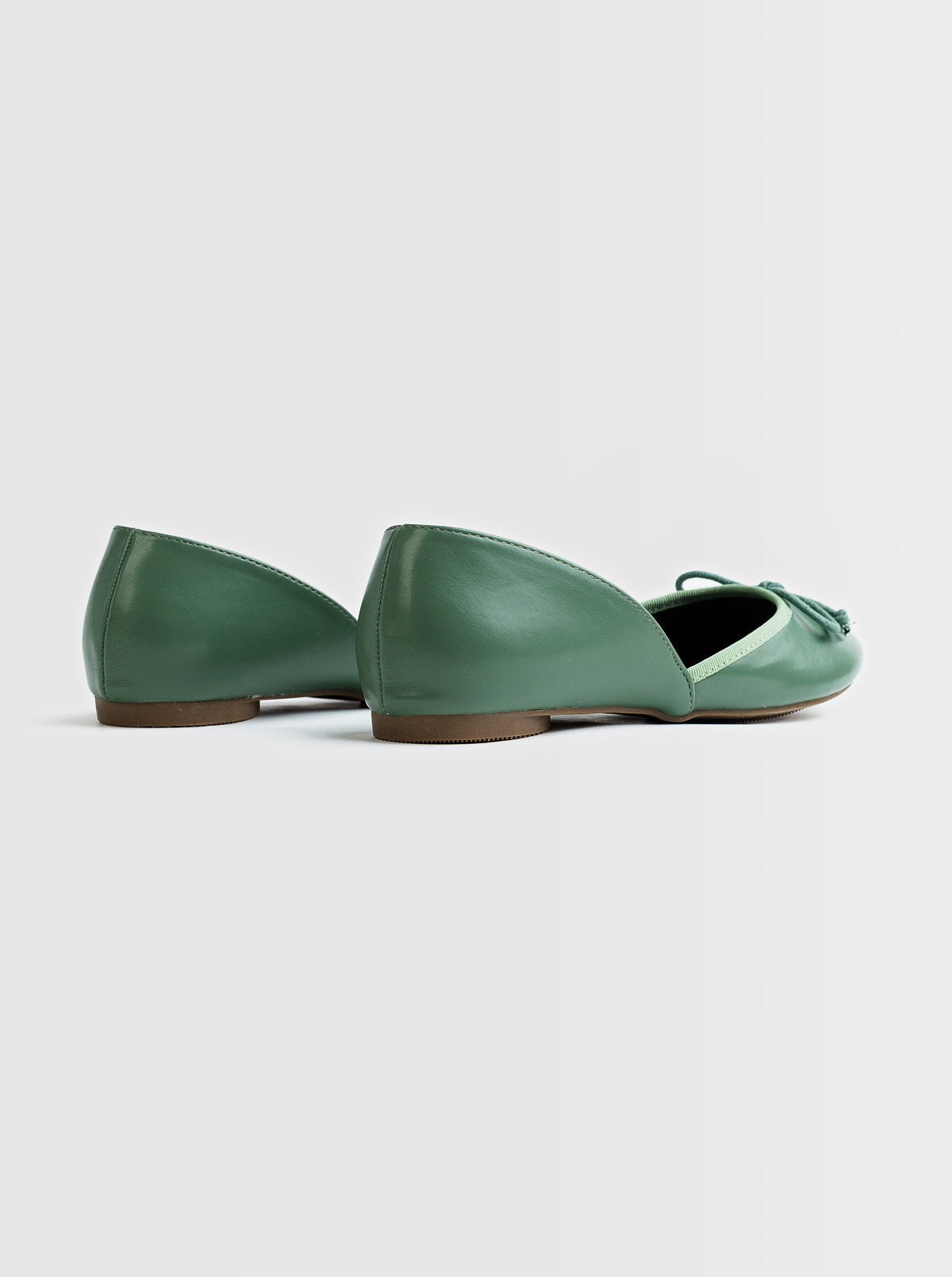 FOOTWEAR