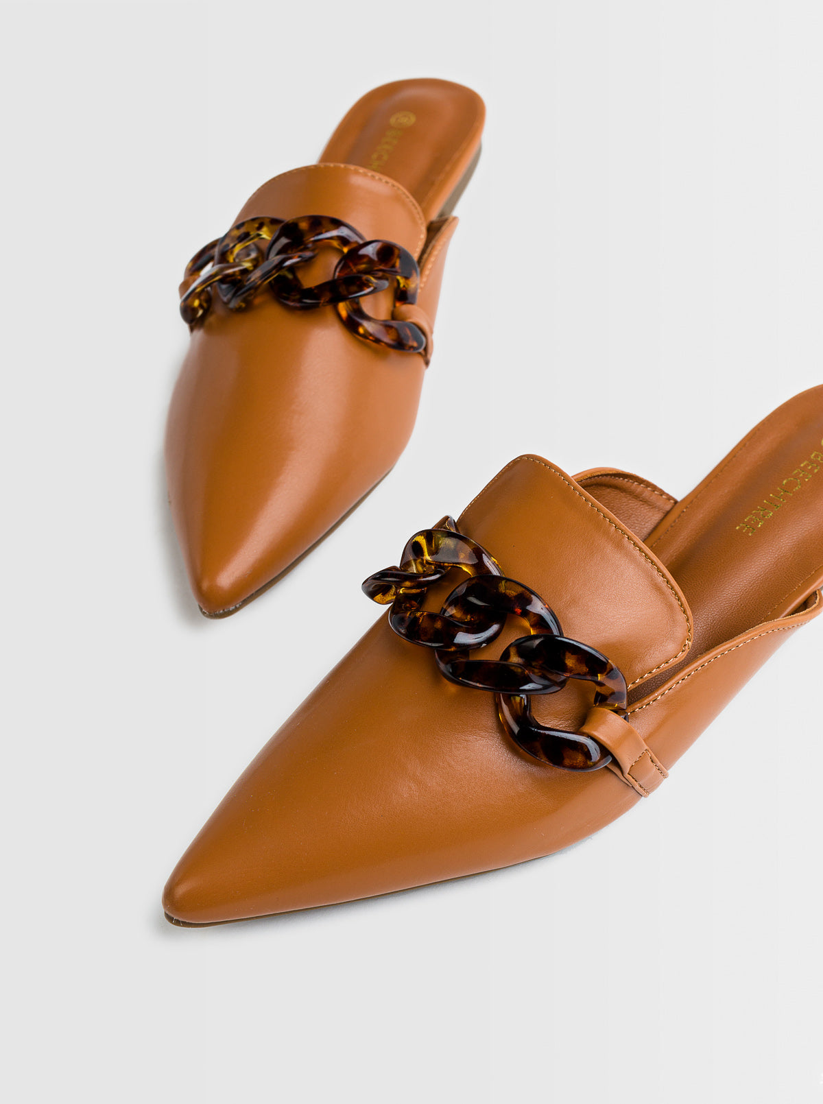 FOOTWEAR