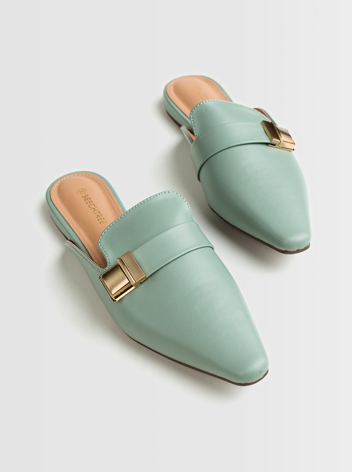 FOOTWEAR