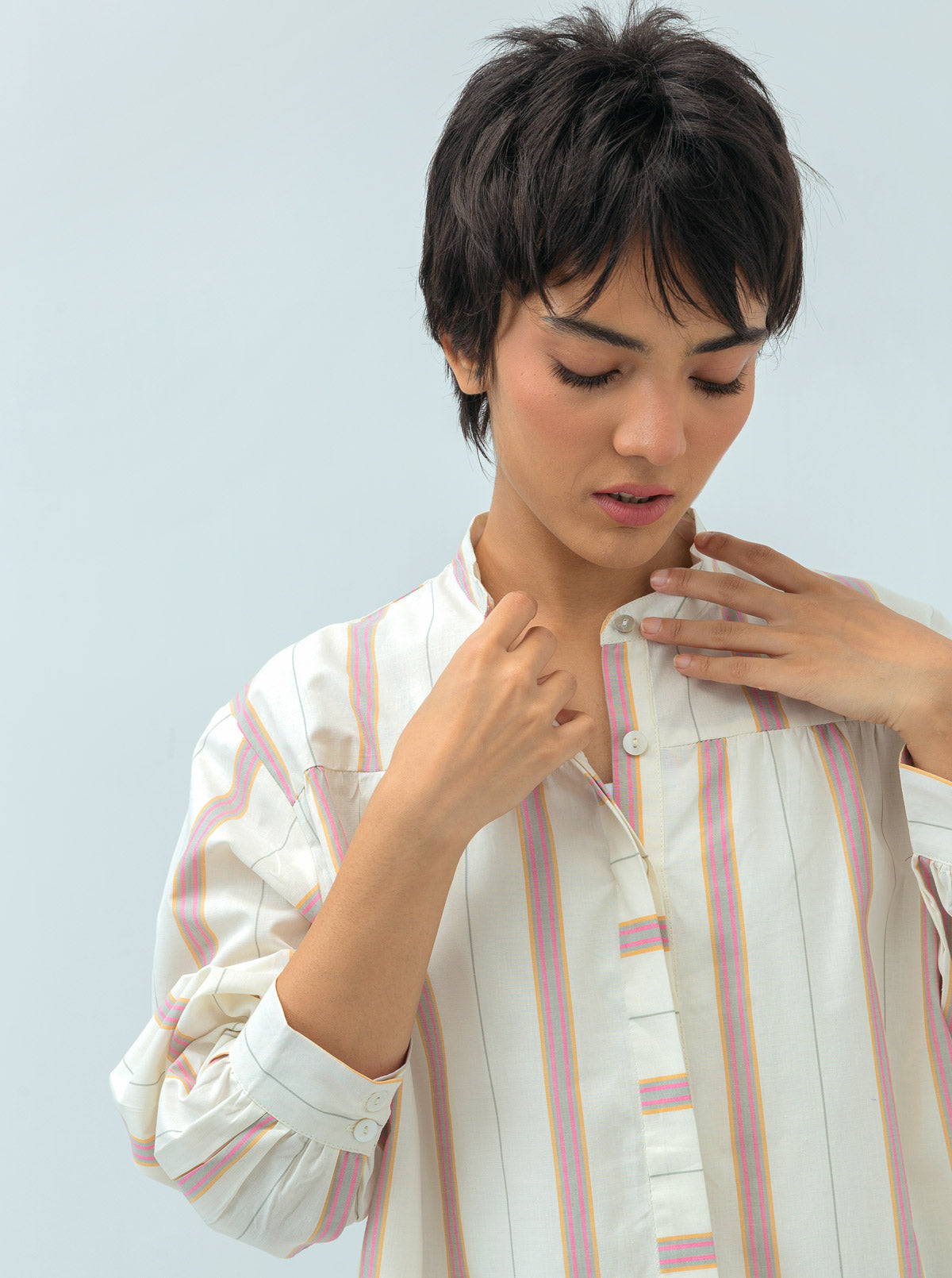 MULTI STRIPED GATHERED YOKE SHIRT