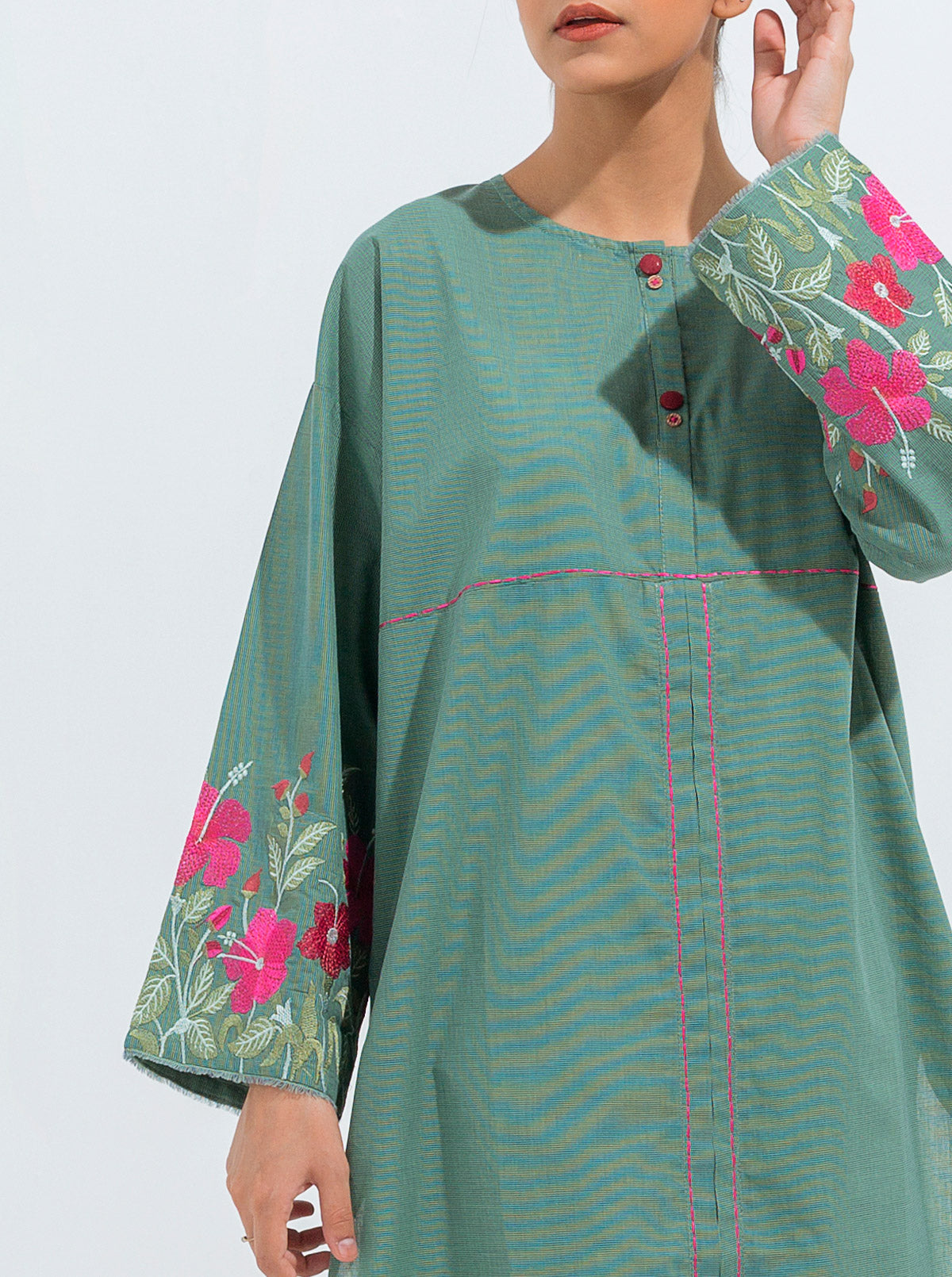 EMBROIDERED SHIRT