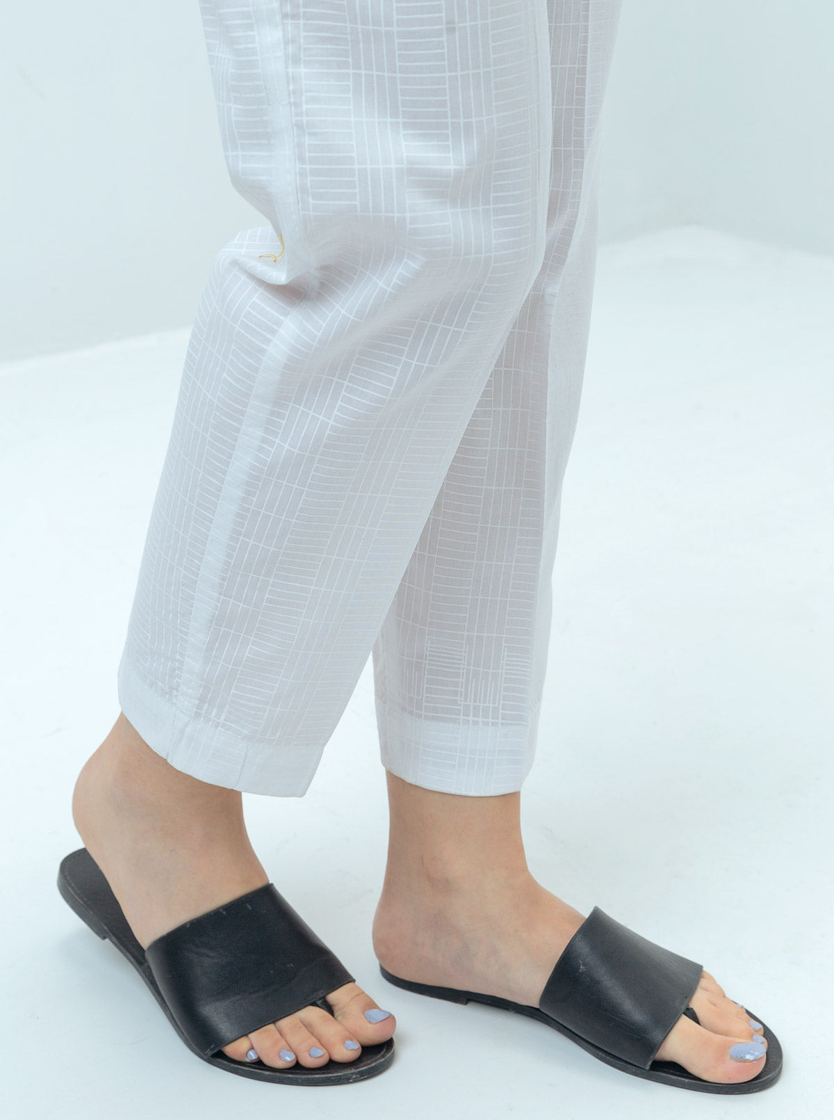 BASIC STRAIGHT PANTS