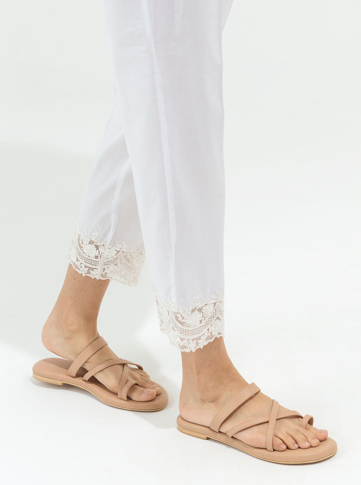 EMBROIDERED STRAIGHT PANTS