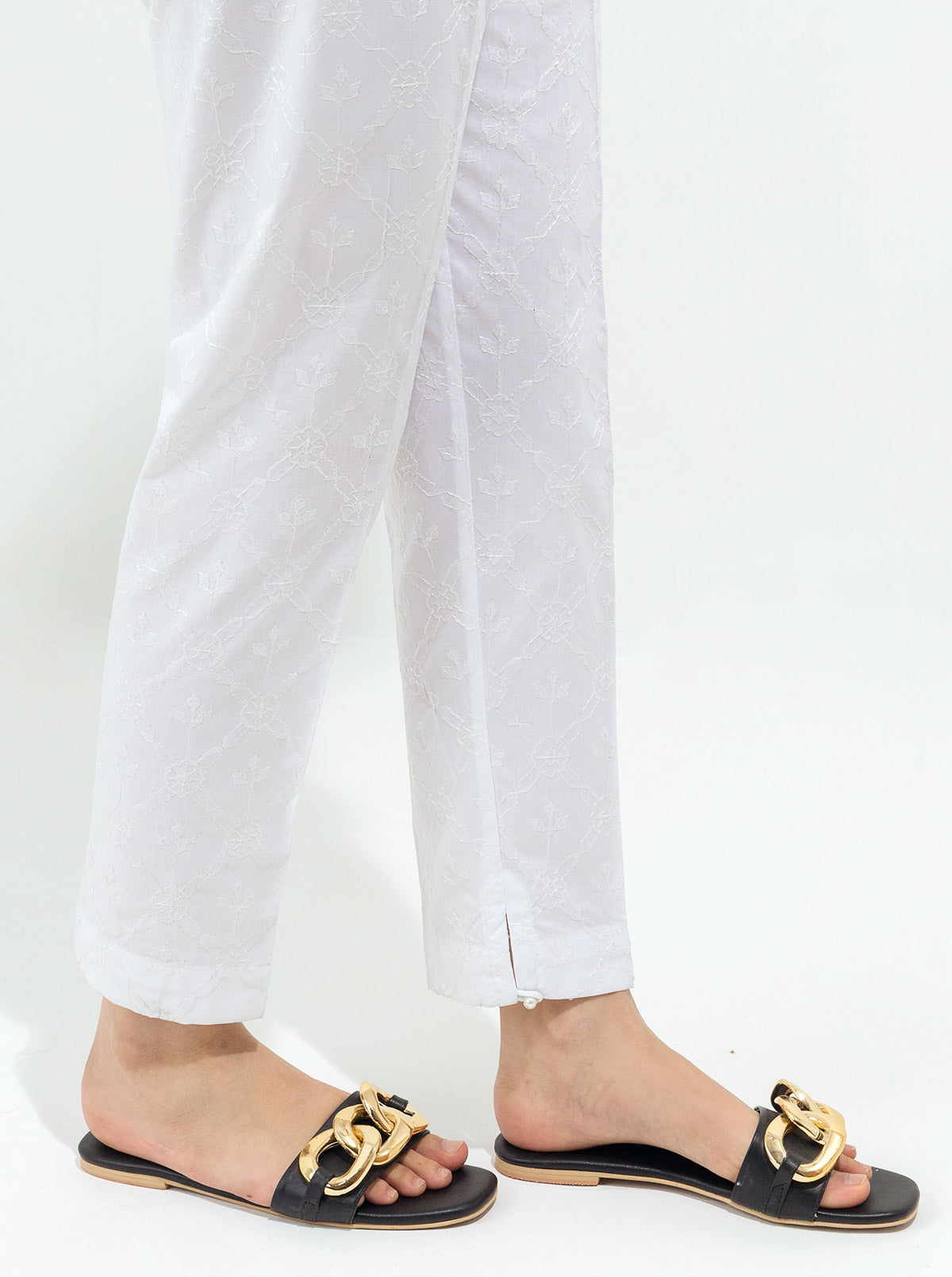 EMBROIDERED STRAIGHT PANTS