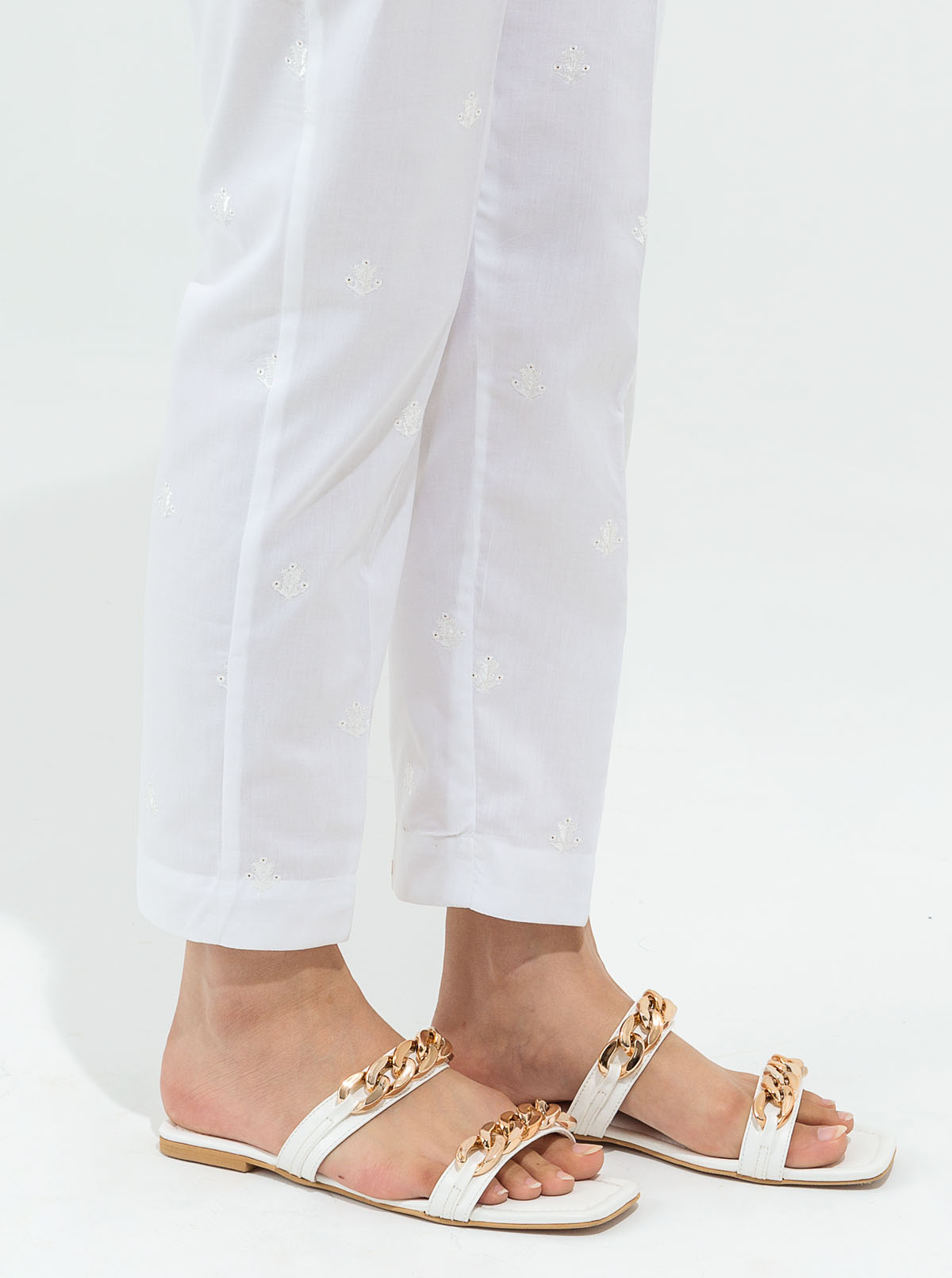 EMBROIDERED STRAIGHT PANTS